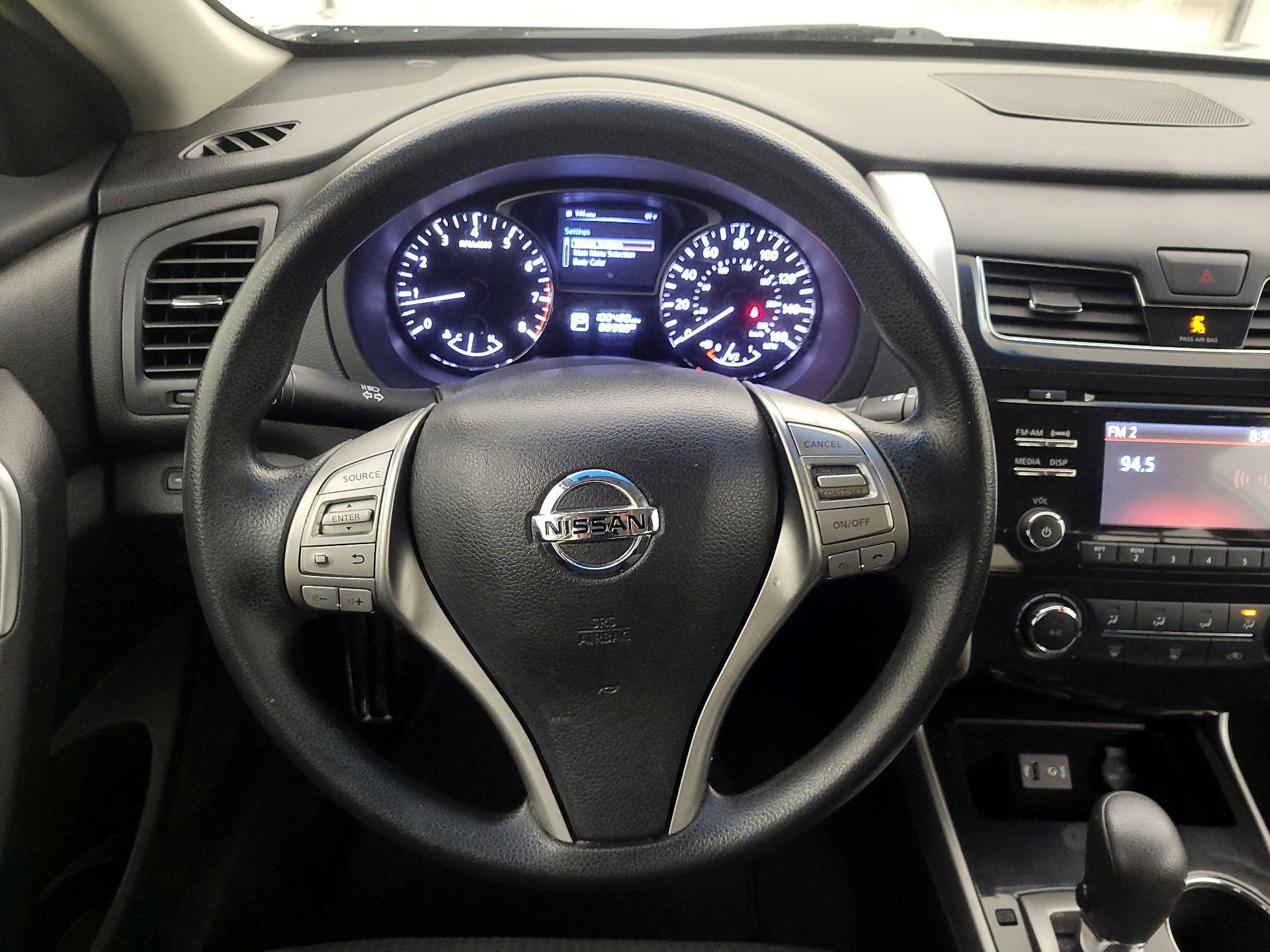 Thumbnail: 2014 Nissan Altima - 10