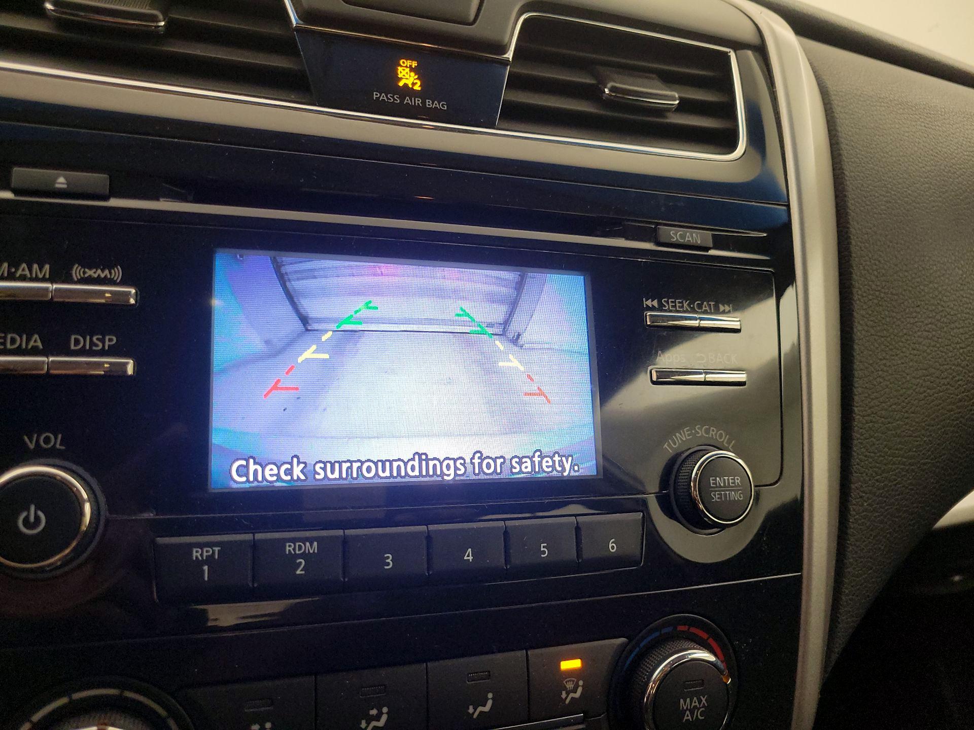 Thumbnail: 2014 Nissan Altima - 14