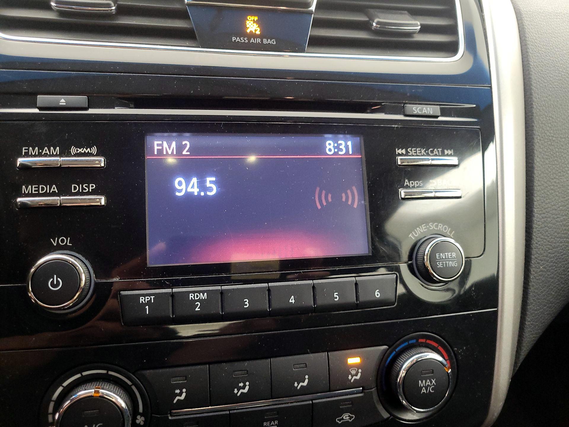 Thumbnail: 2014 Nissan Altima - 15