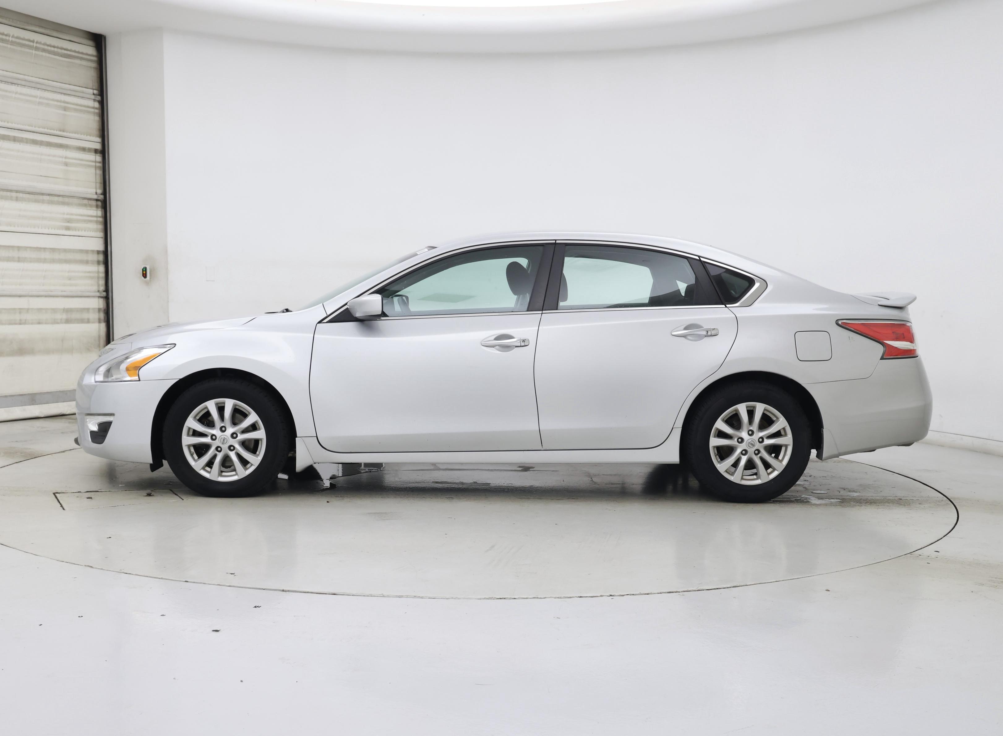 Thumbnail: 2014 Nissan Altima - 3
