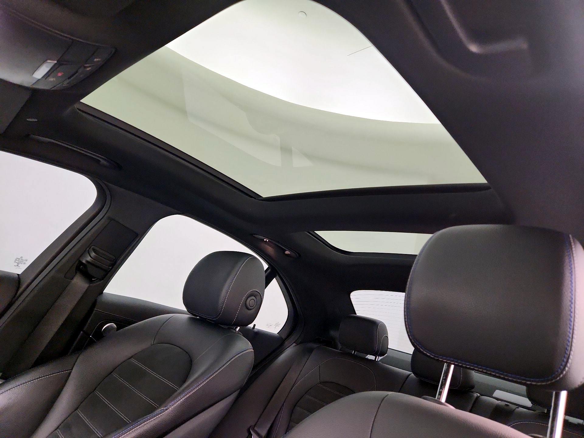 Thumbnail: 2021 Mercedes-Benz C-Class - 20