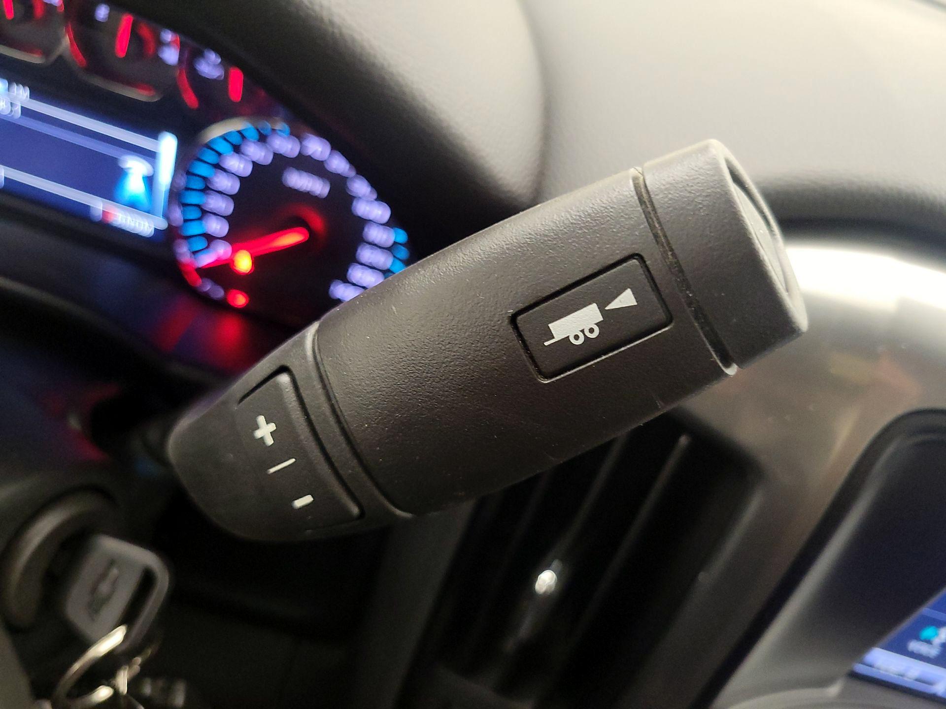 Thumbnail: 2015 Chevrolet Silverado 1500 - 17