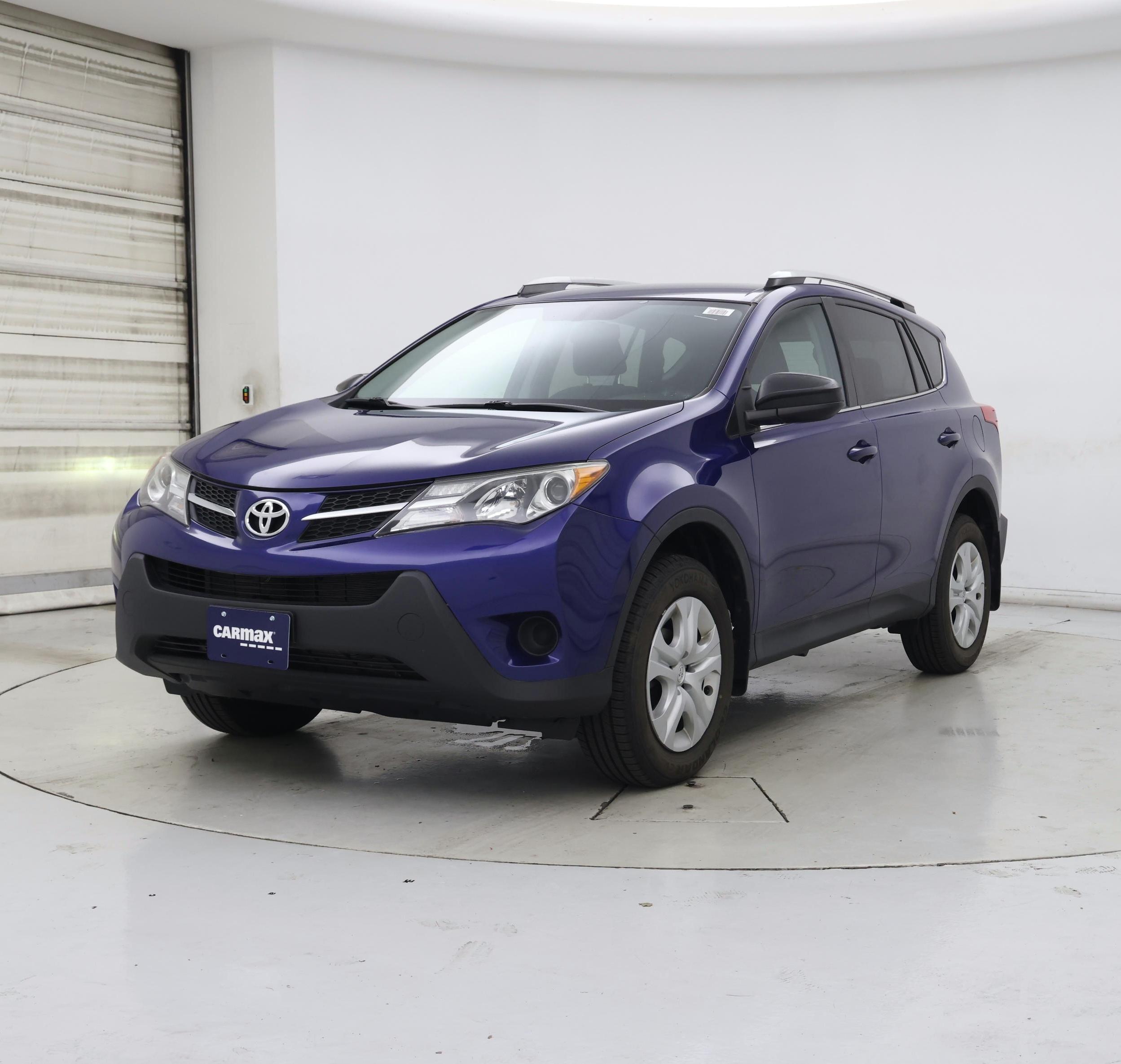 Thumbnail: 2015 Toyota RAV4 - 4