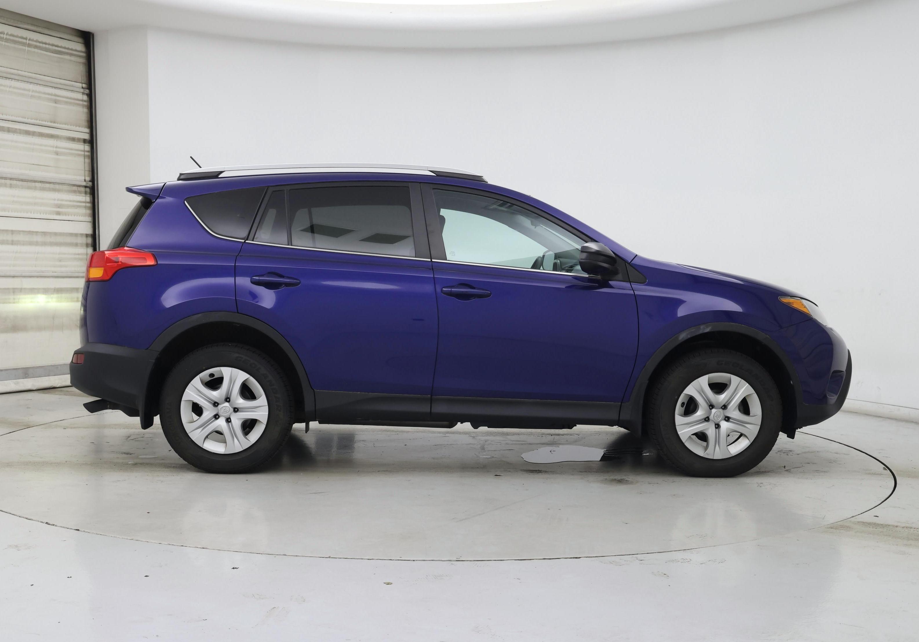 Thumbnail: 2015 Toyota RAV4 - 7