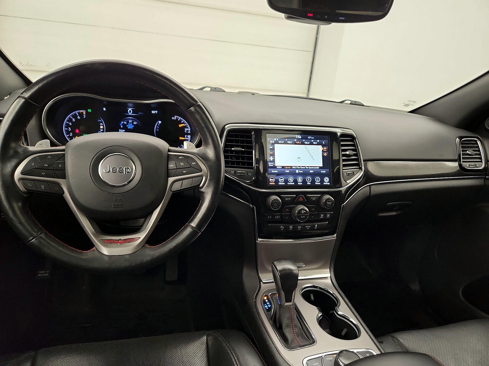 Thumbnail: 2020 Jeep Grand Cherokee - 9