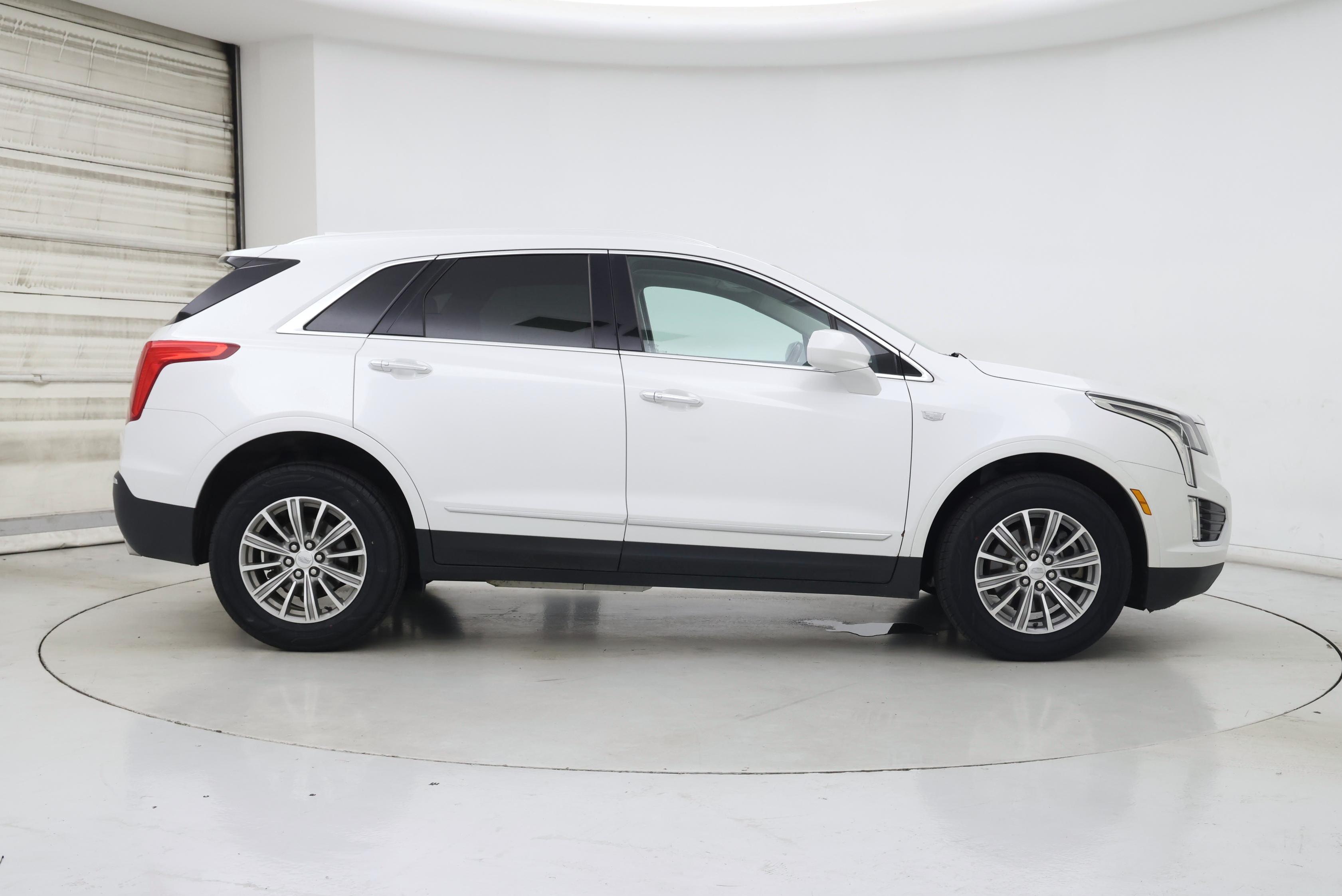 Thumbnail: 2017 Cadillac XT5 - 7