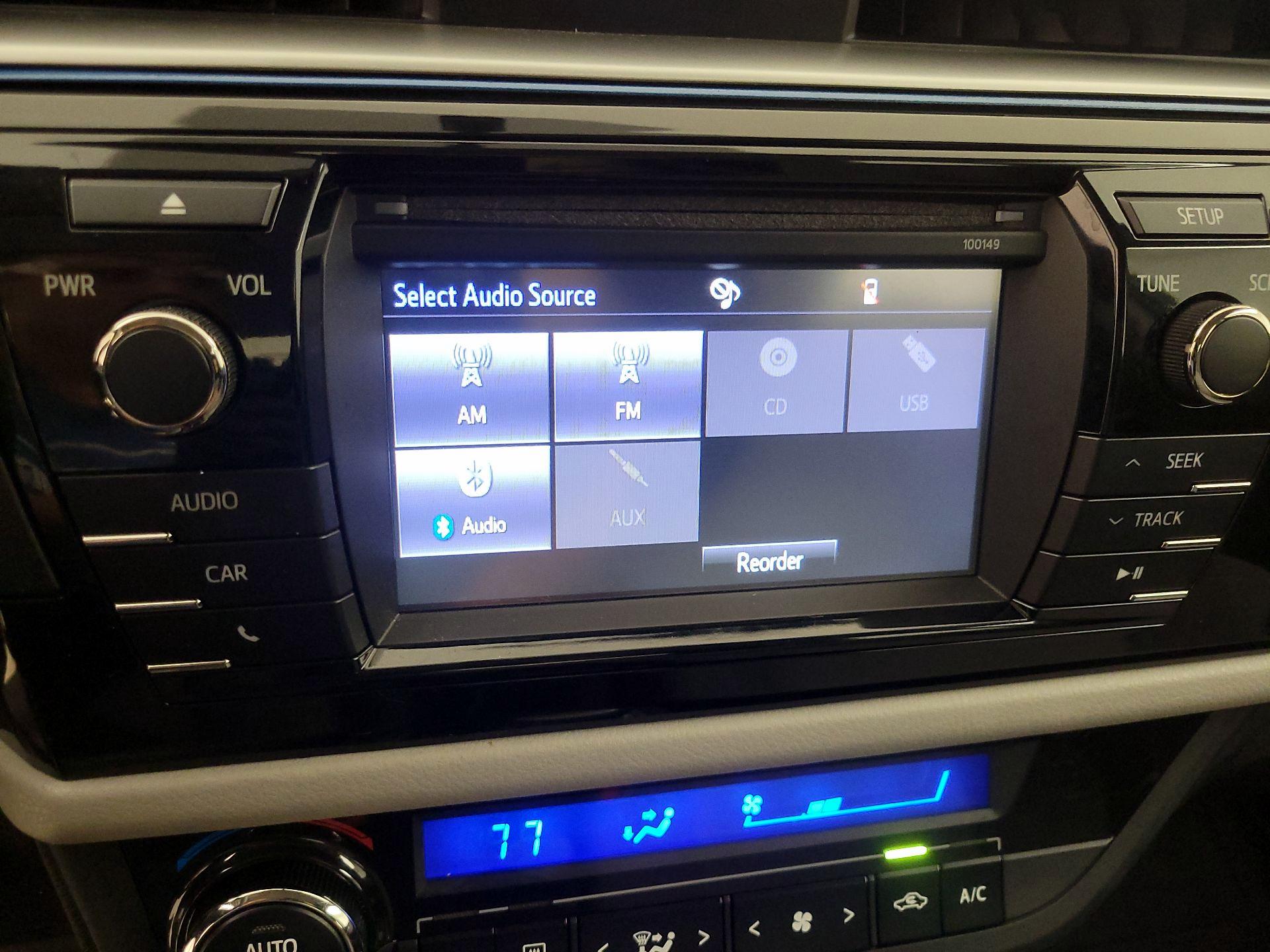 Thumbnail: 2014 Toyota Corolla - 15