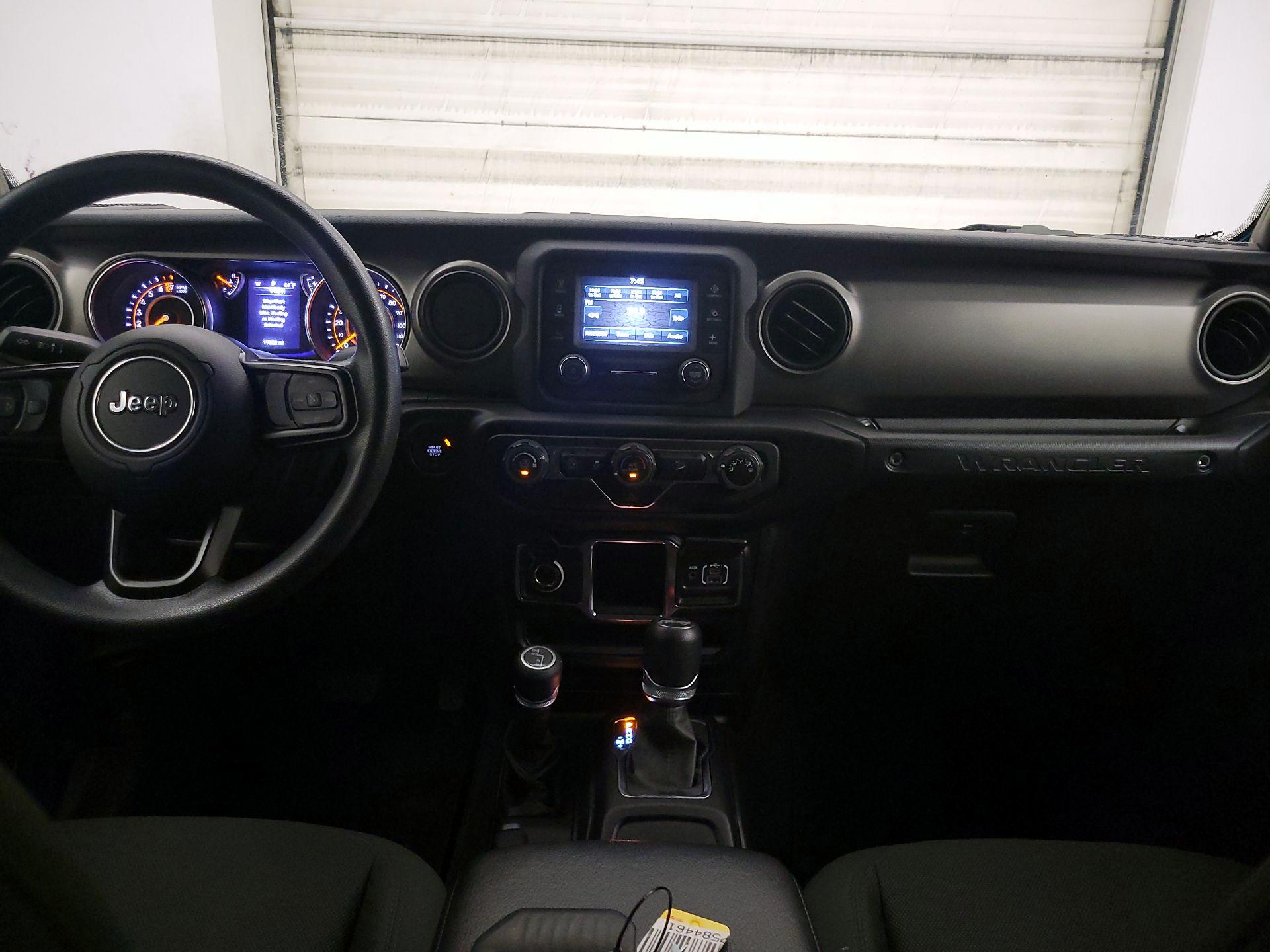 Thumbnail: 2019 Jeep Wrangler - 9