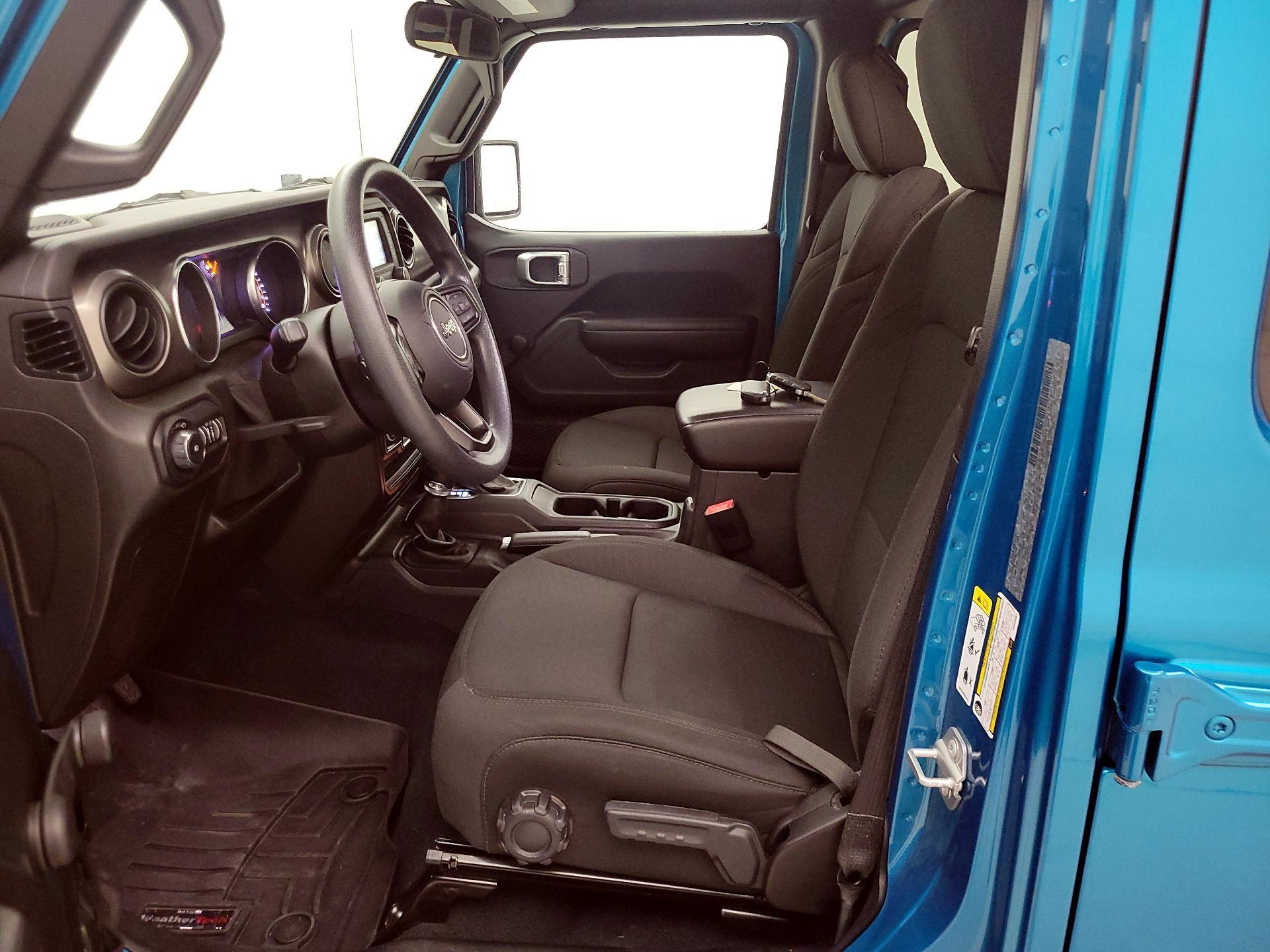 Thumbnail: 2019 Jeep Wrangler - 11
