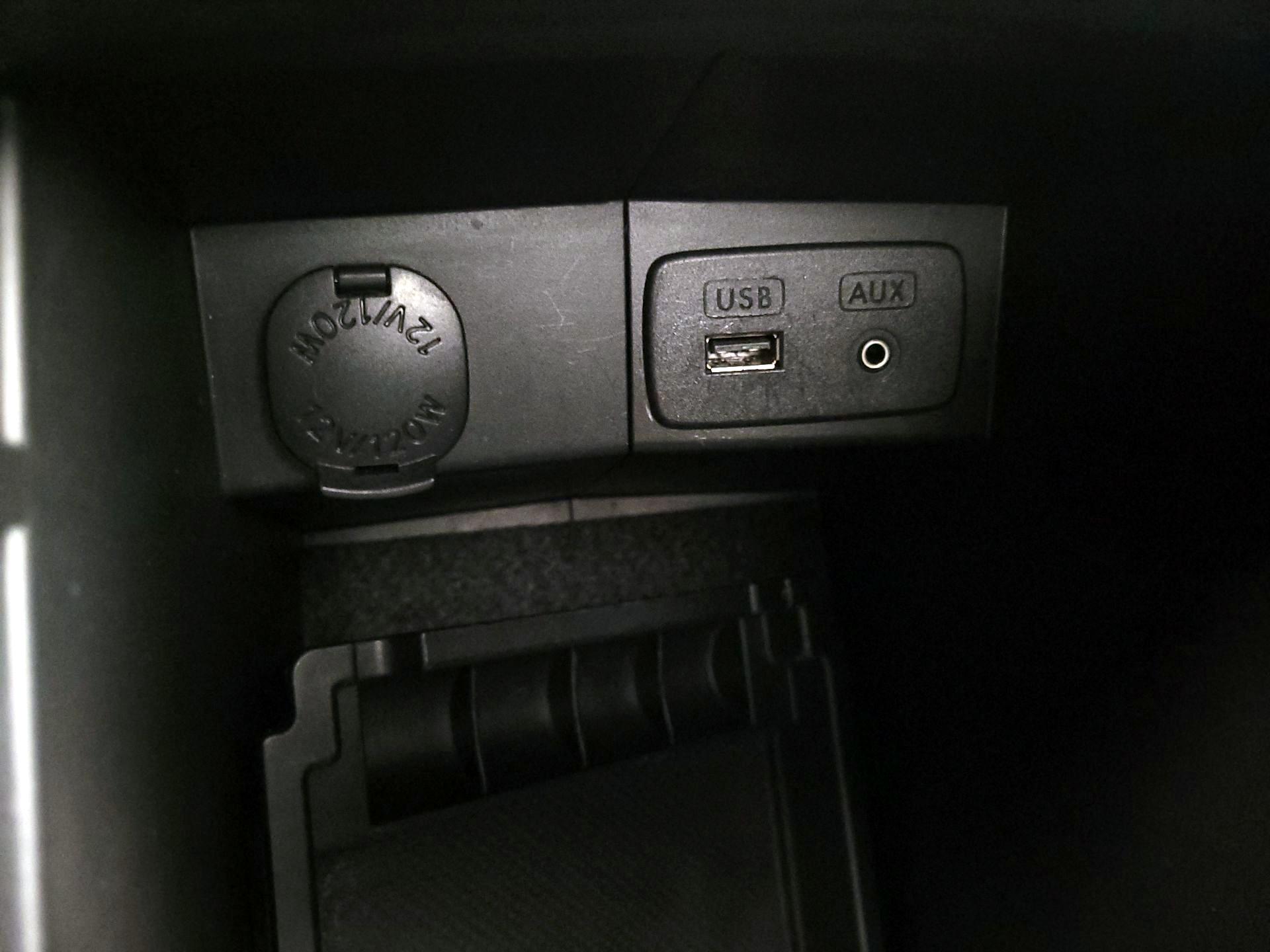 Thumbnail: 2014 Subaru Forester - 17