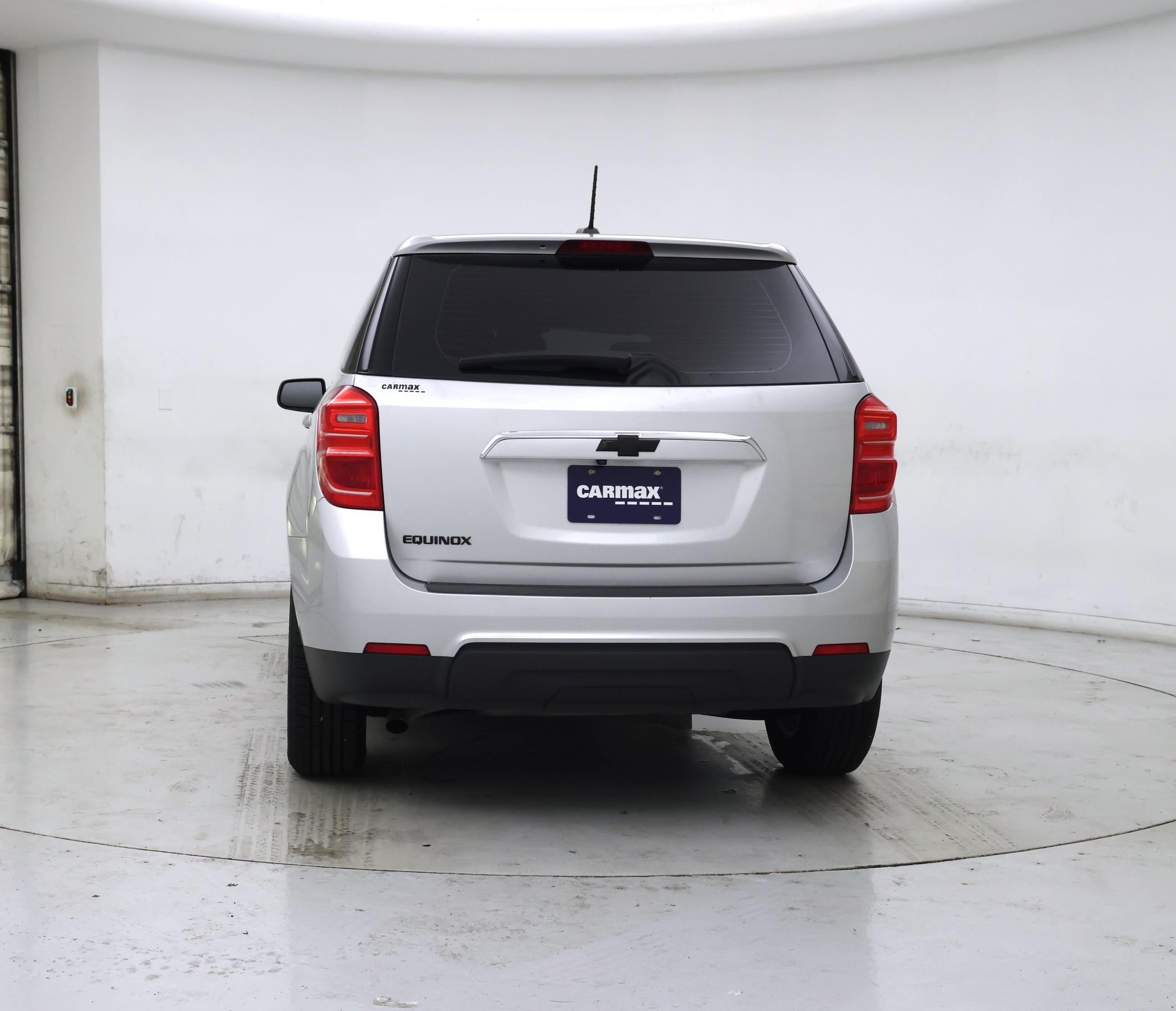 Thumbnail: 2017 Chevrolet Equinox - 6