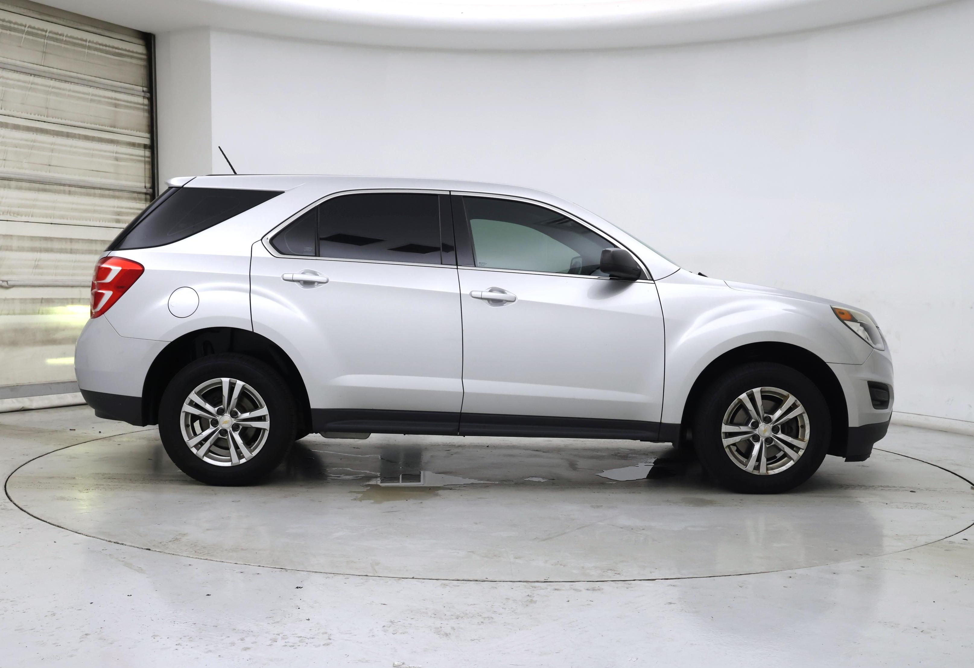 Thumbnail: 2017 Chevrolet Equinox - 7