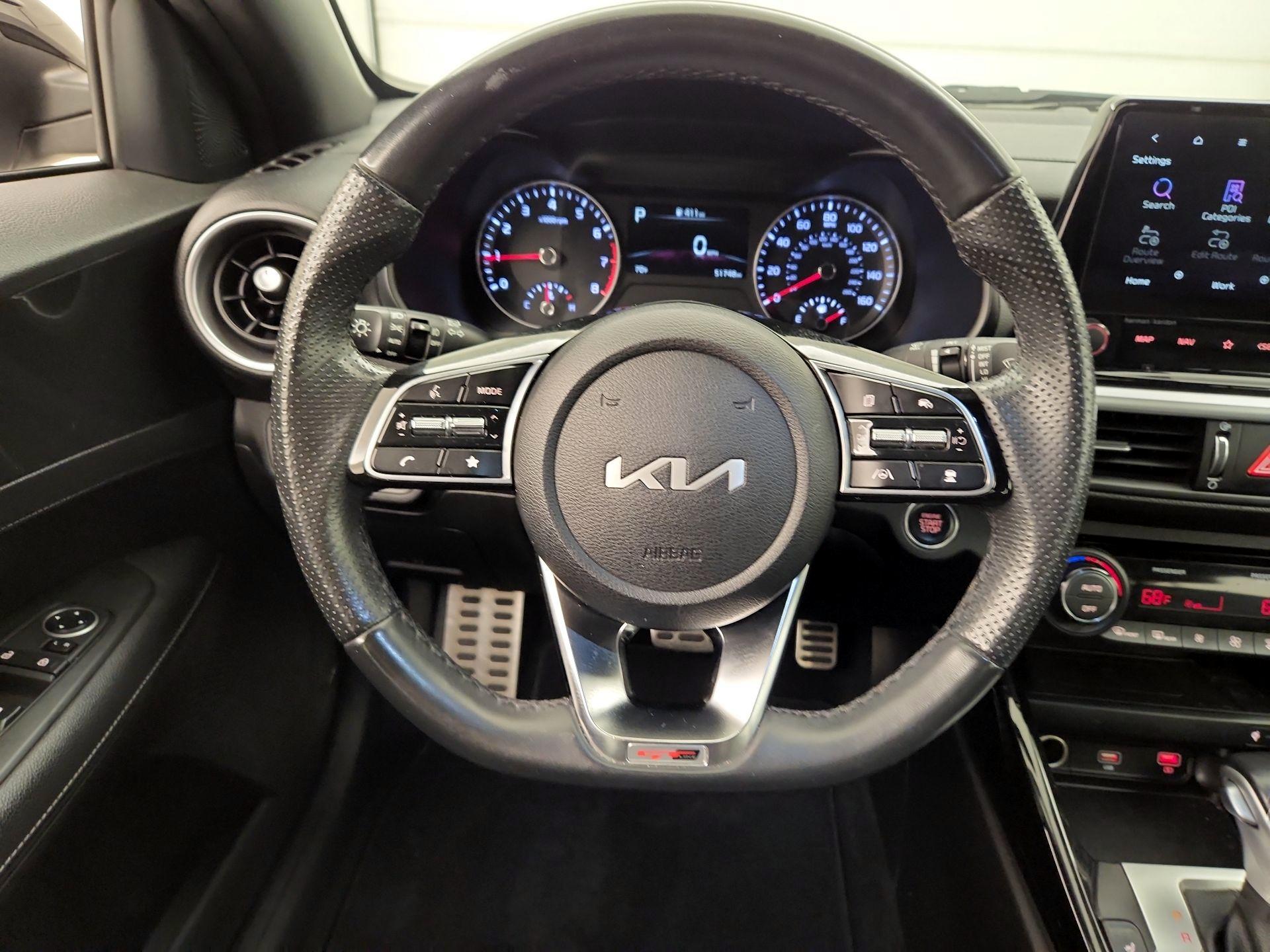 Thumbnail: 2023 Kia Forte - 10