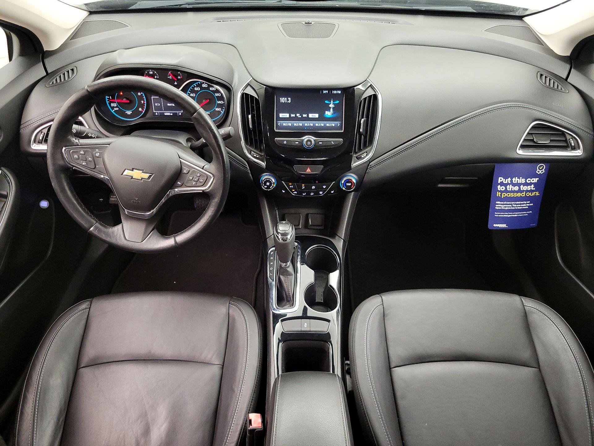 Thumbnail: 2017 Chevrolet Cruze - 9