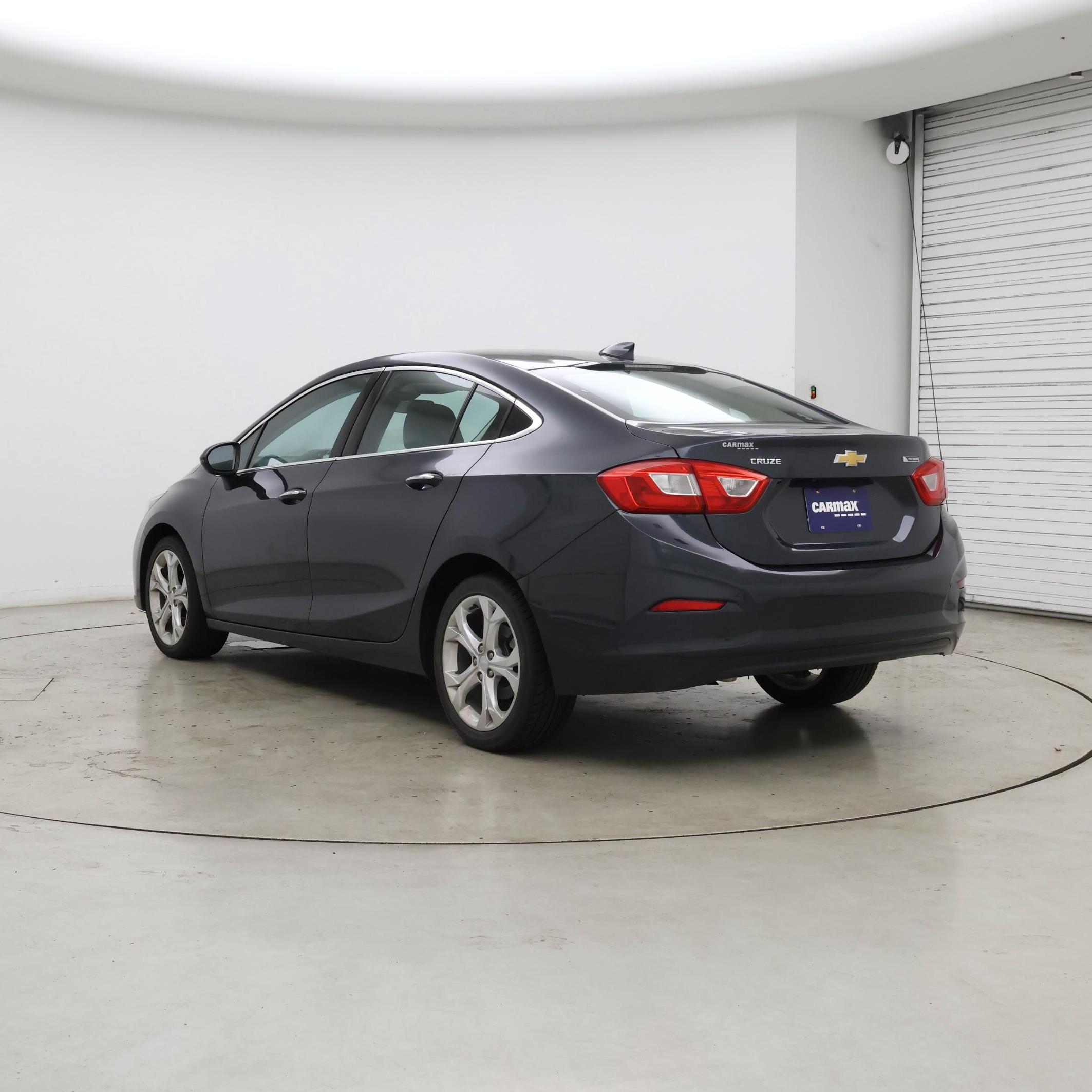 Thumbnail: 2017 Chevrolet Cruze - 2