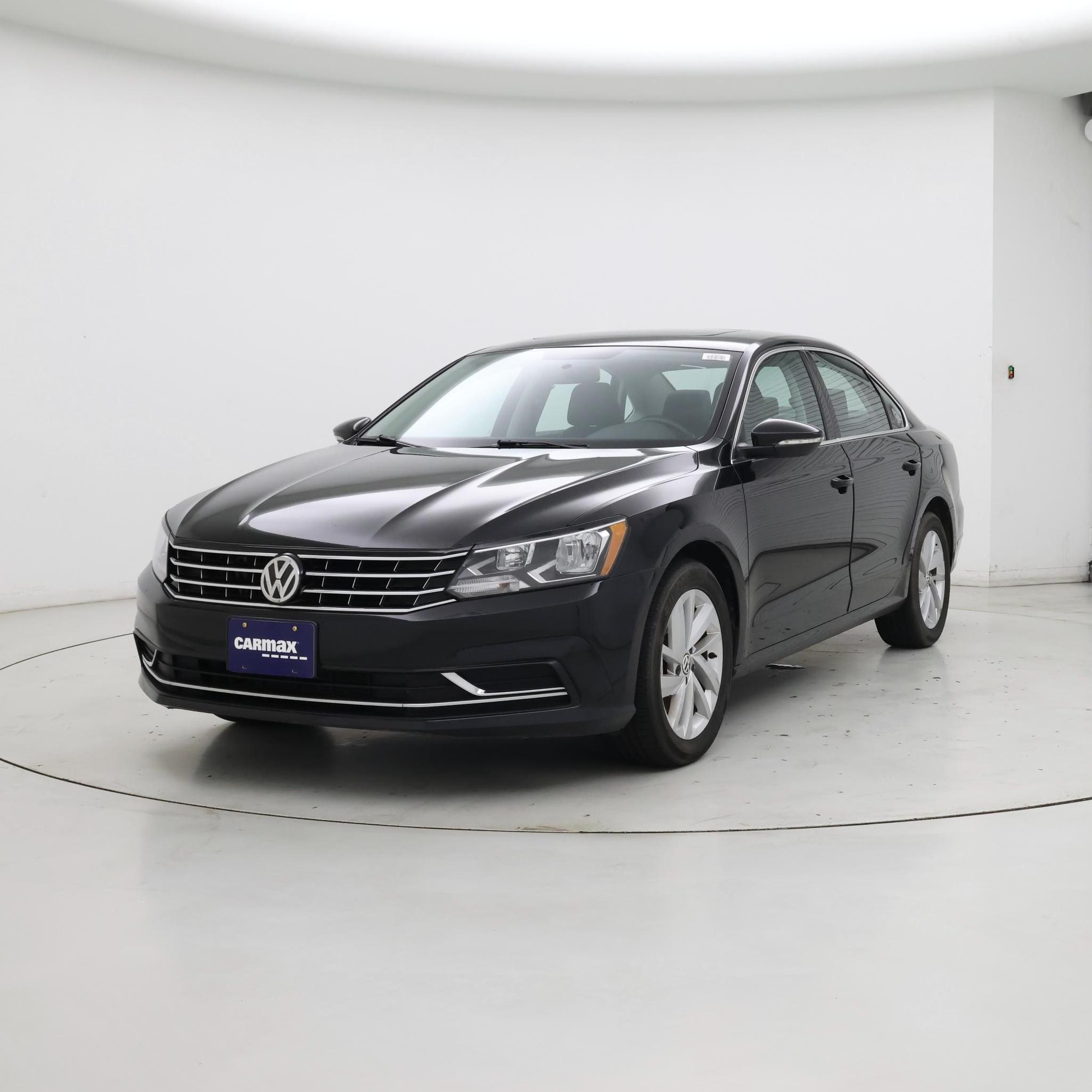 Thumbnail: 2018 Volkswagen Passat - 4