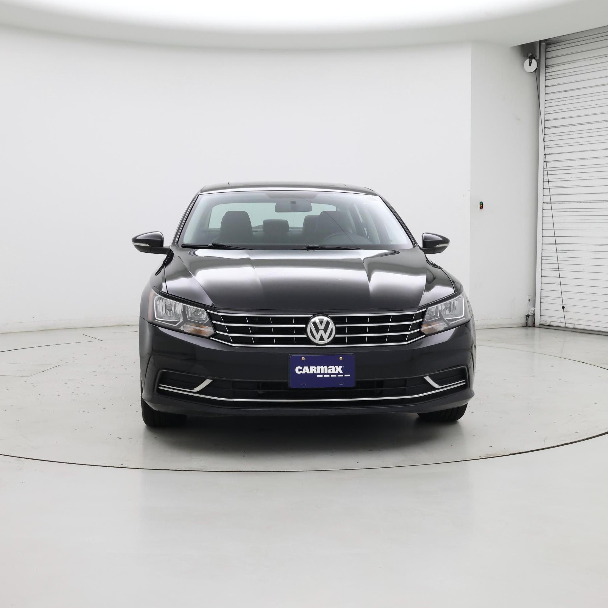 Thumbnail: 2018 Volkswagen Passat - 5