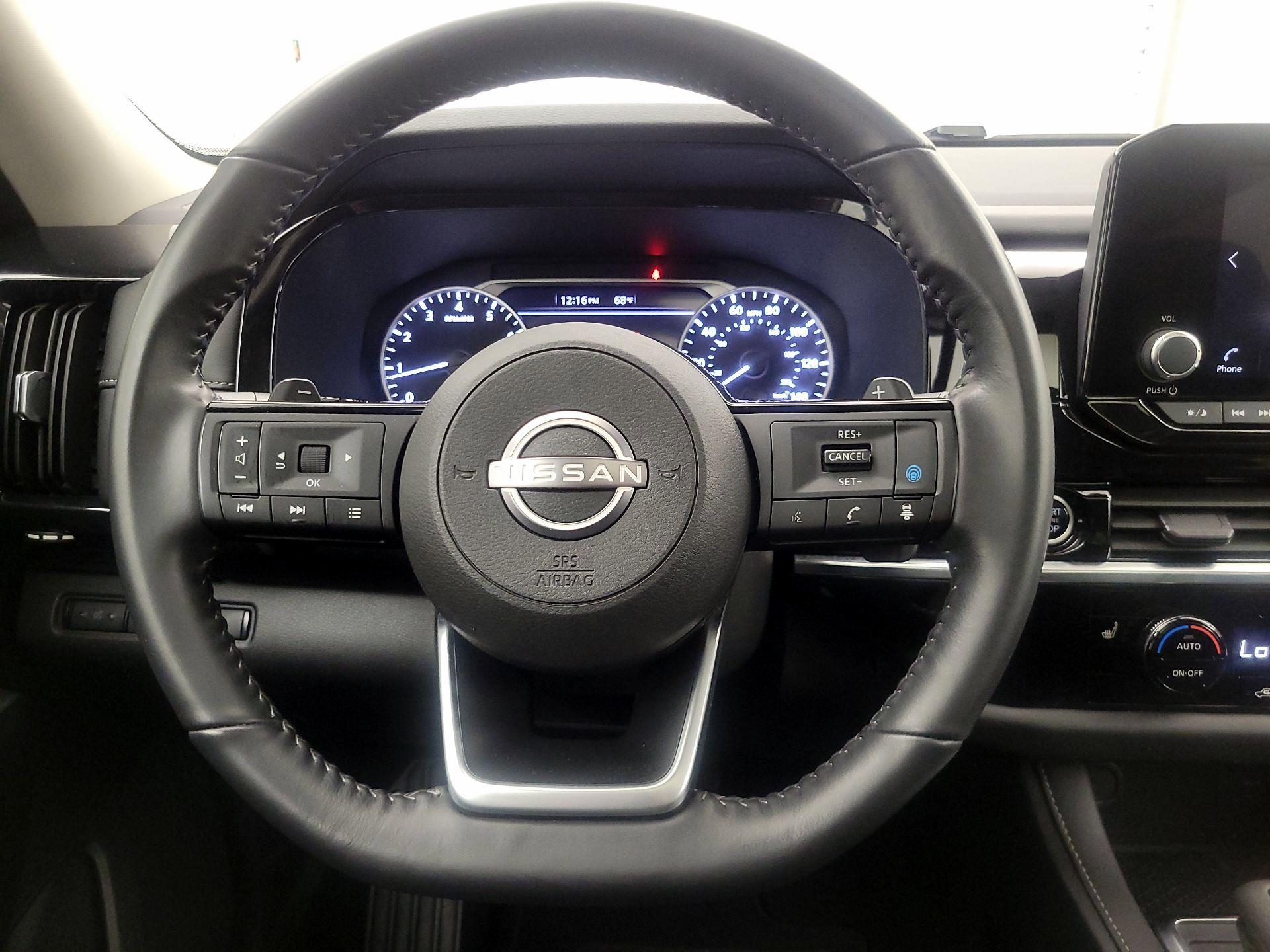 Thumbnail: 2023 Nissan Pathfinder - 10