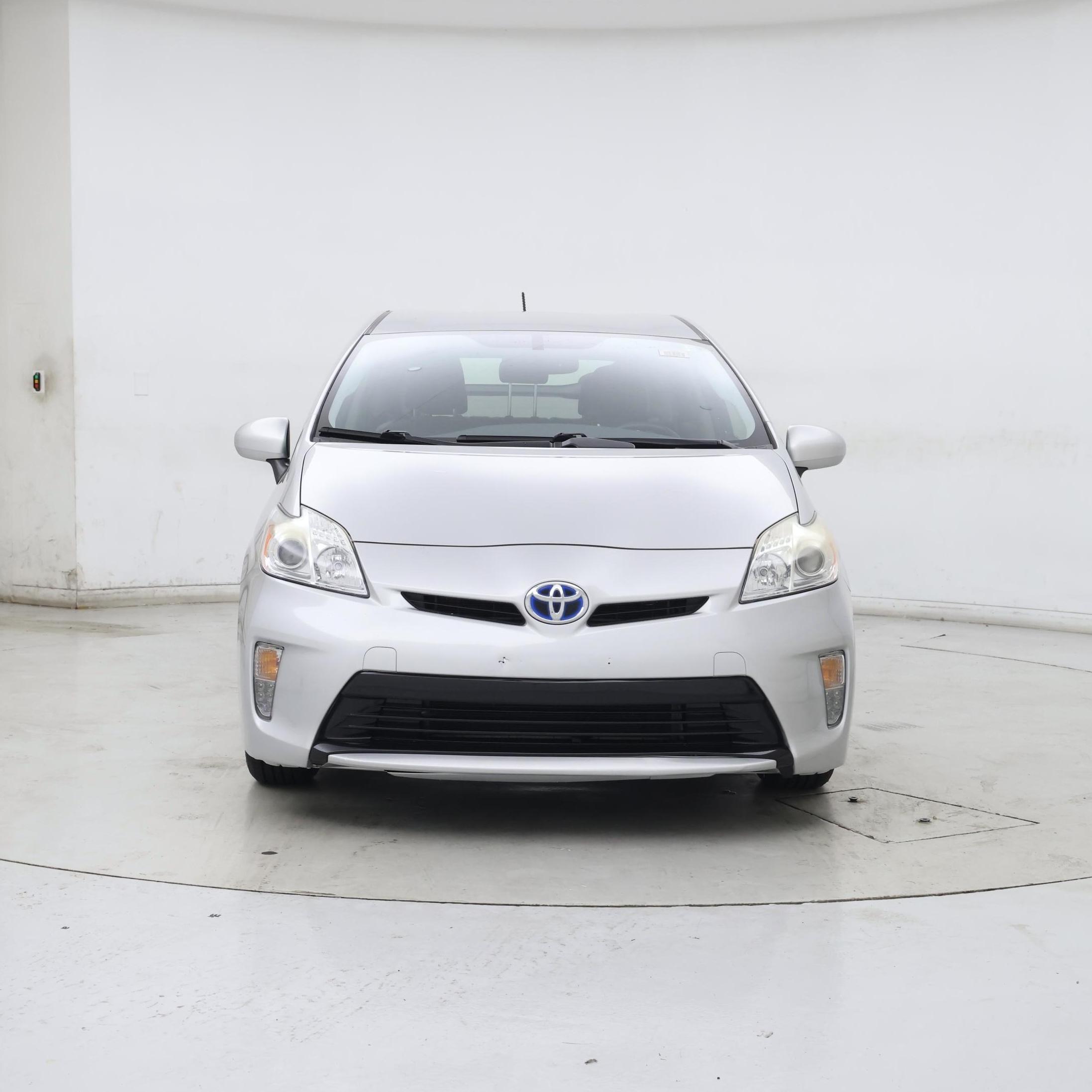 Thumbnail: 2015 Toyota Prius - 5
