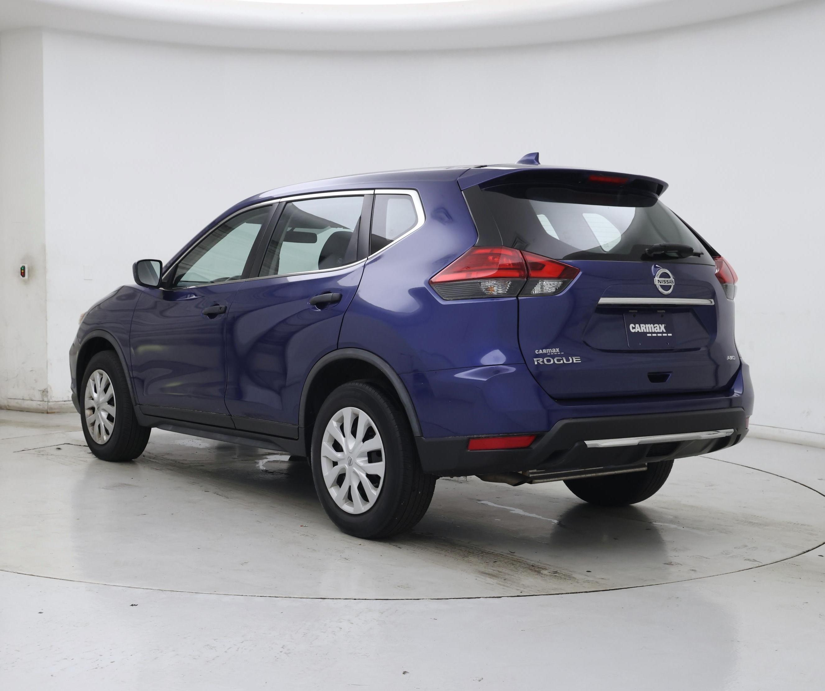 Thumbnail: 2017 Nissan Rogue - 2