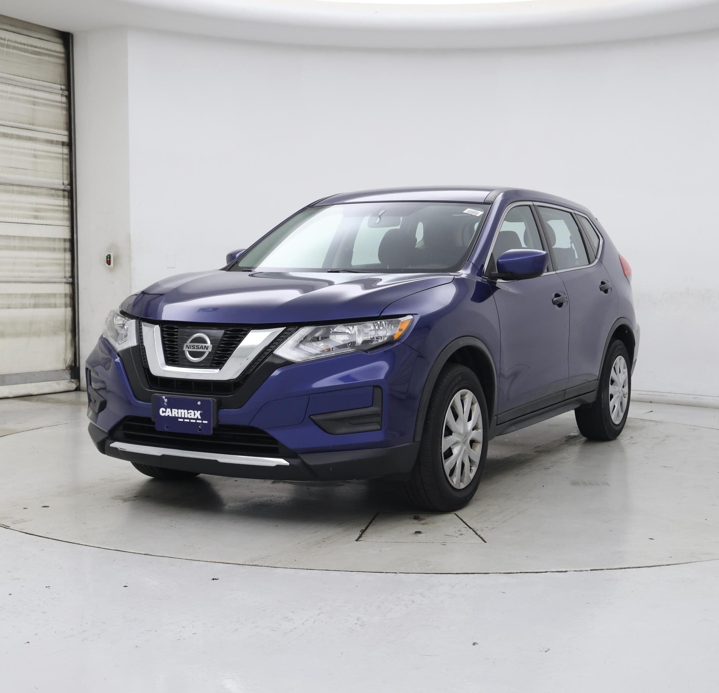 Thumbnail: 2017 Nissan Rogue - 4