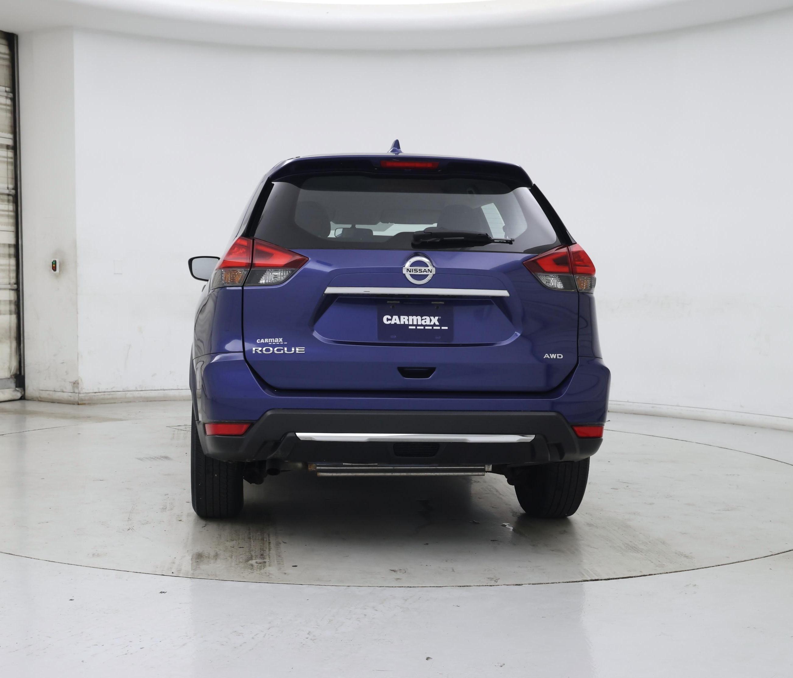 Thumbnail: 2017 Nissan Rogue - 6
