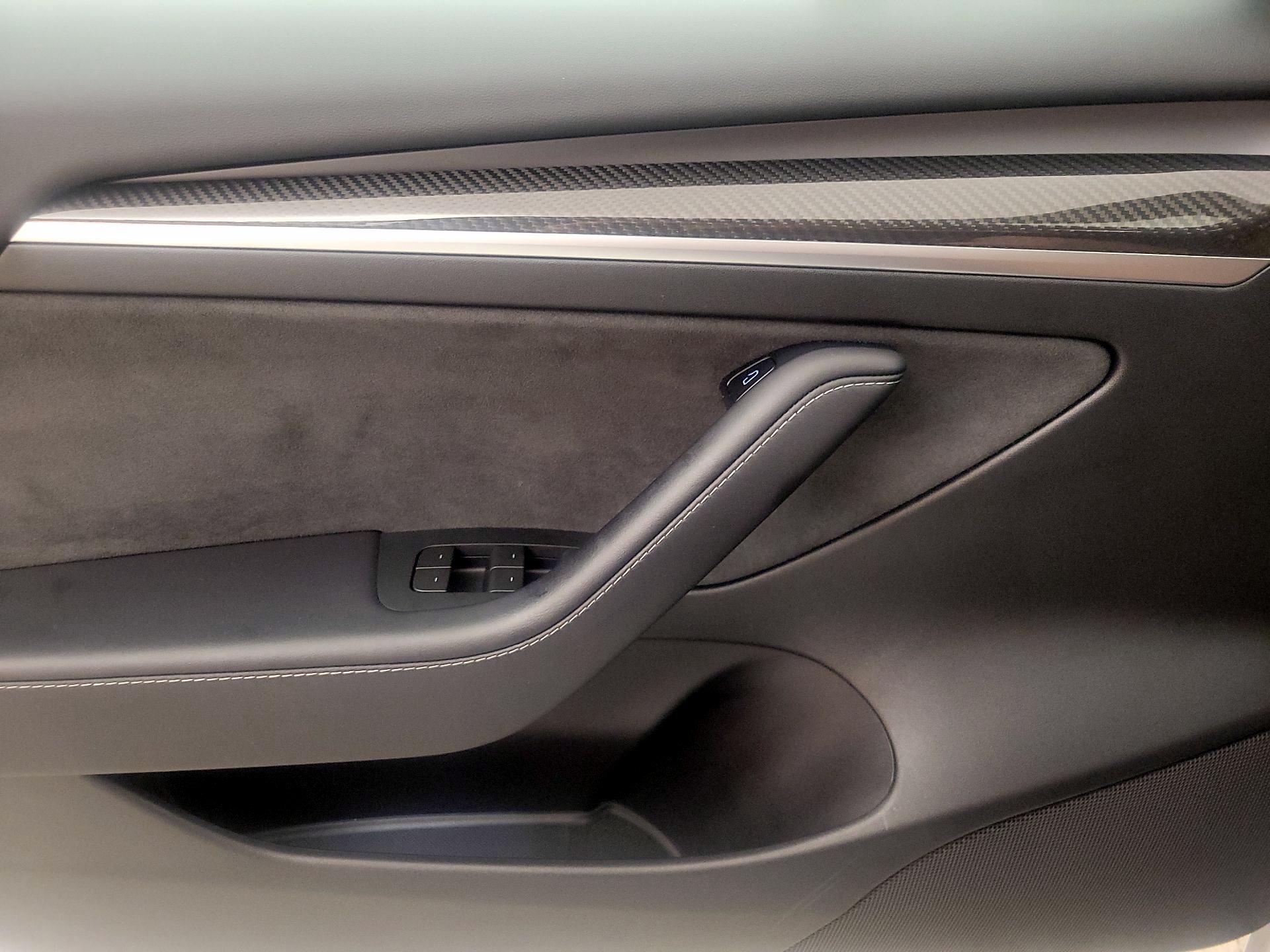 Thumbnail: 2023 Tesla Model 3 - 12