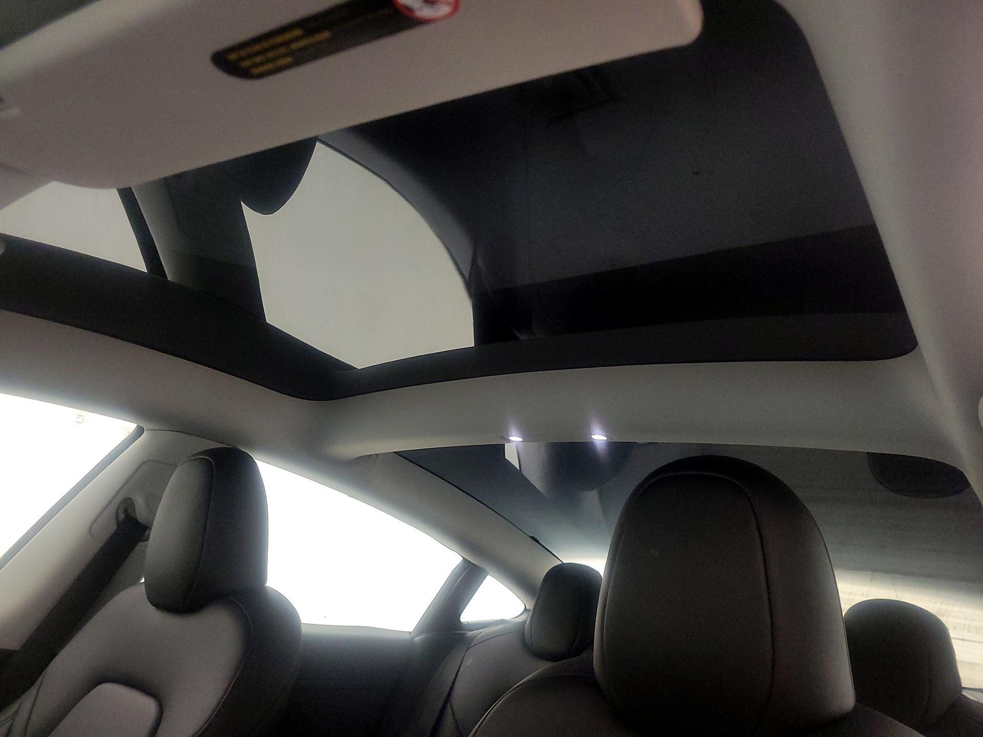 Thumbnail: 2023 Tesla Model 3 - 19