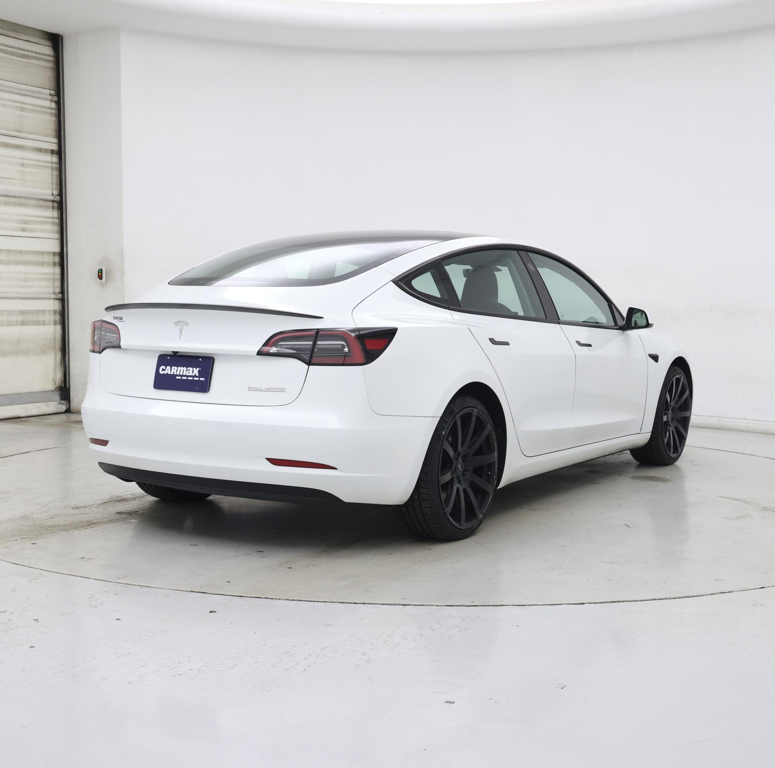 Thumbnail: 2023 Tesla Model 3 - 8