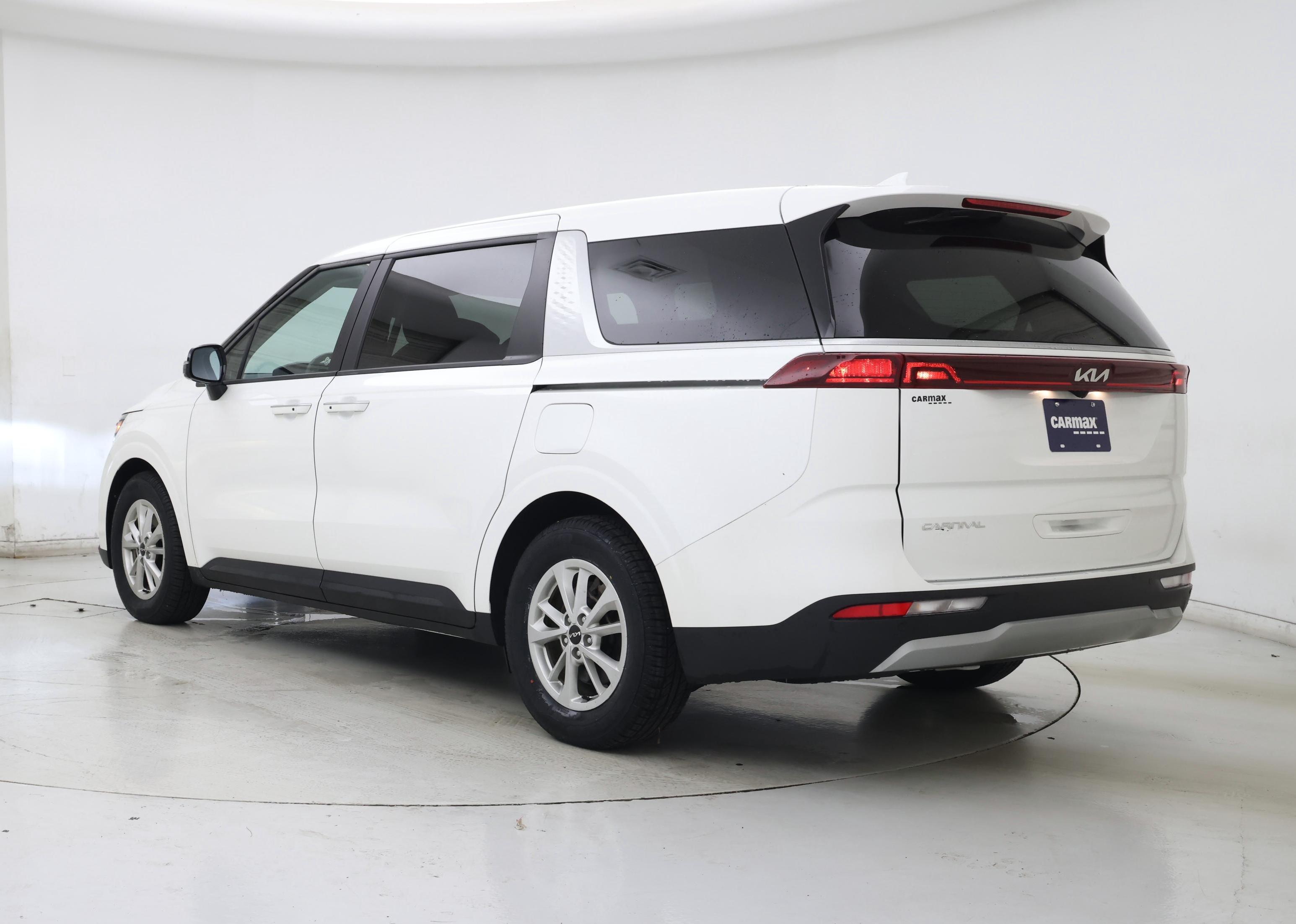 Thumbnail: 2024 Kia Carnival - 2