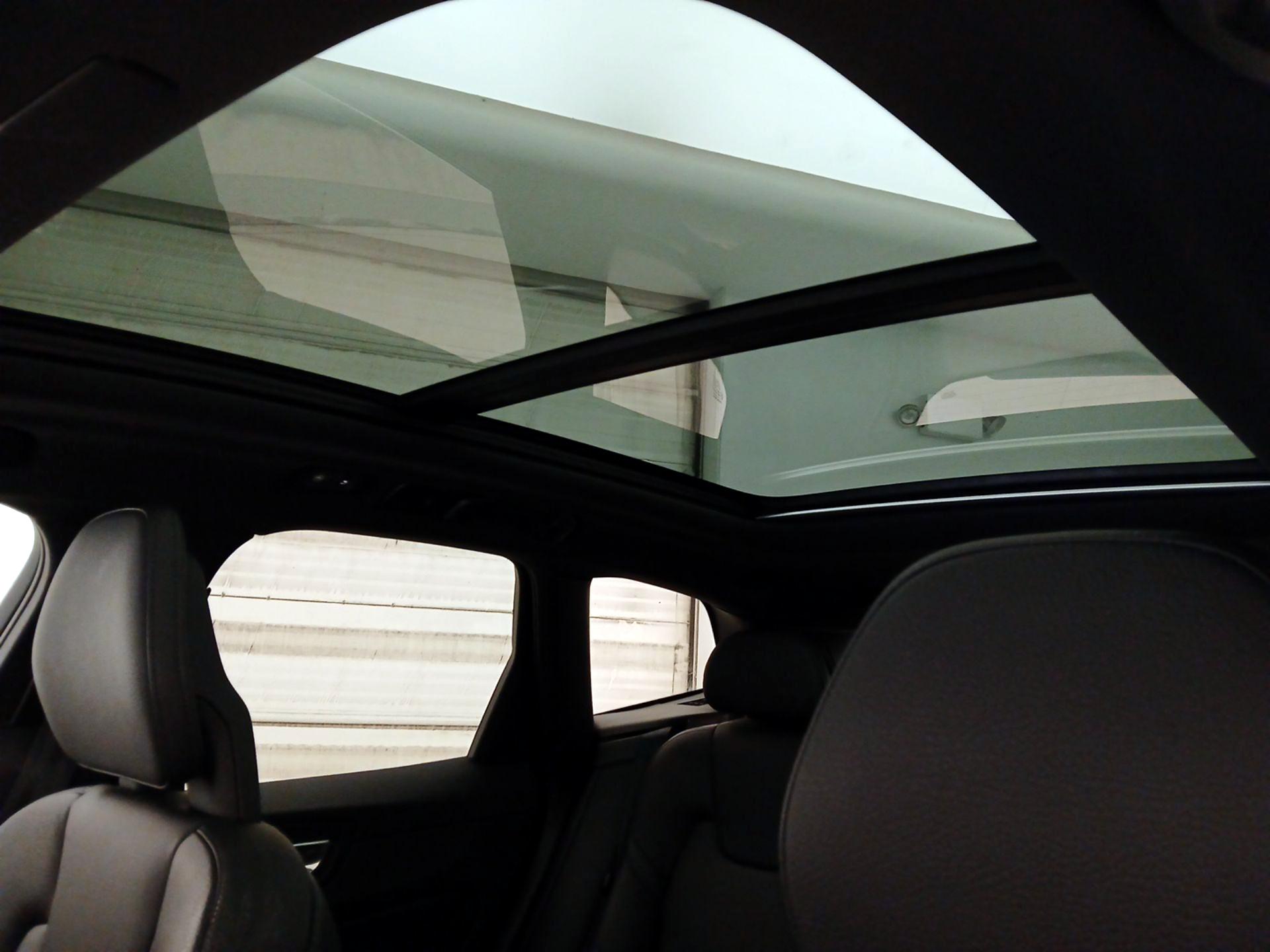 Thumbnail: 2018 Volvo XC60 - 20