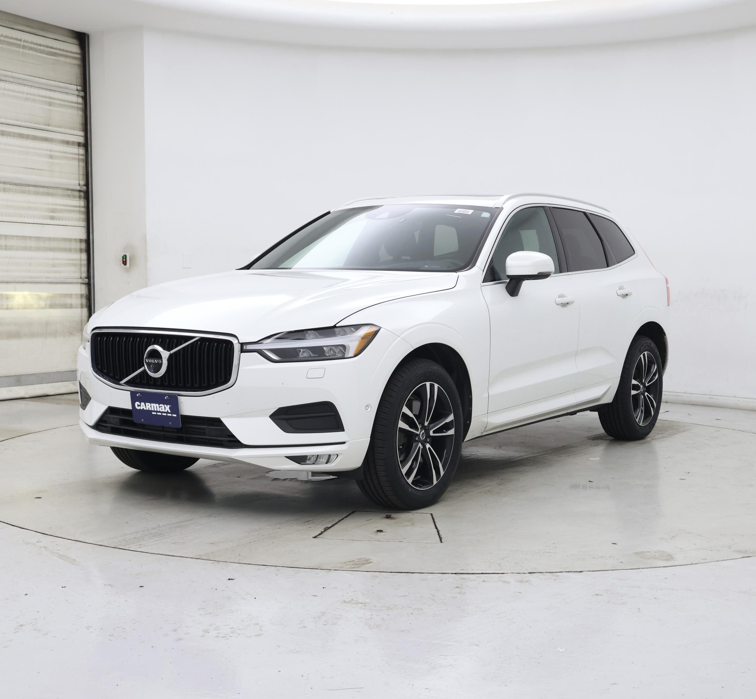 Thumbnail: 2018 Volvo XC60 - 4