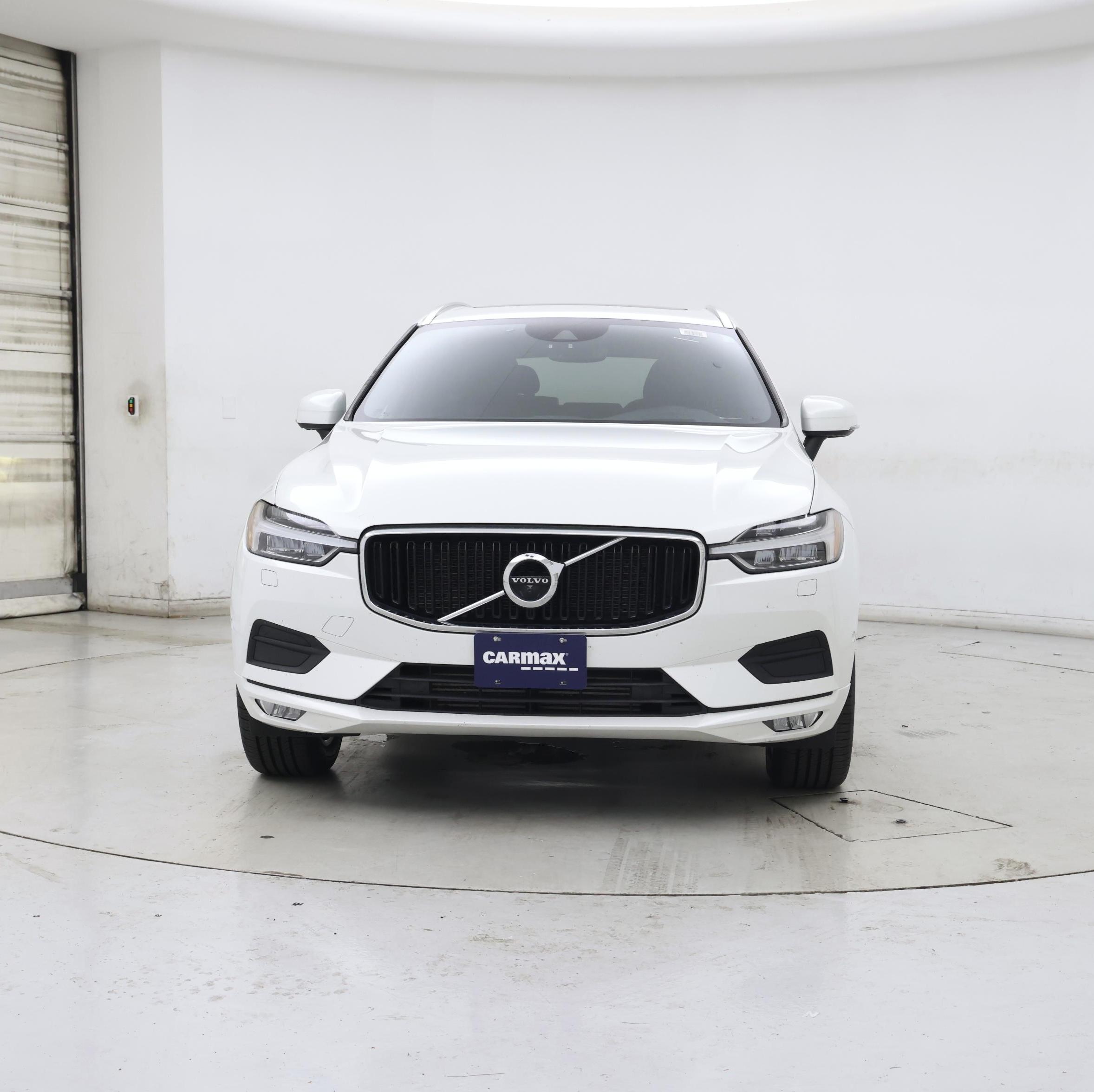 Thumbnail: 2018 Volvo XC60 - 5