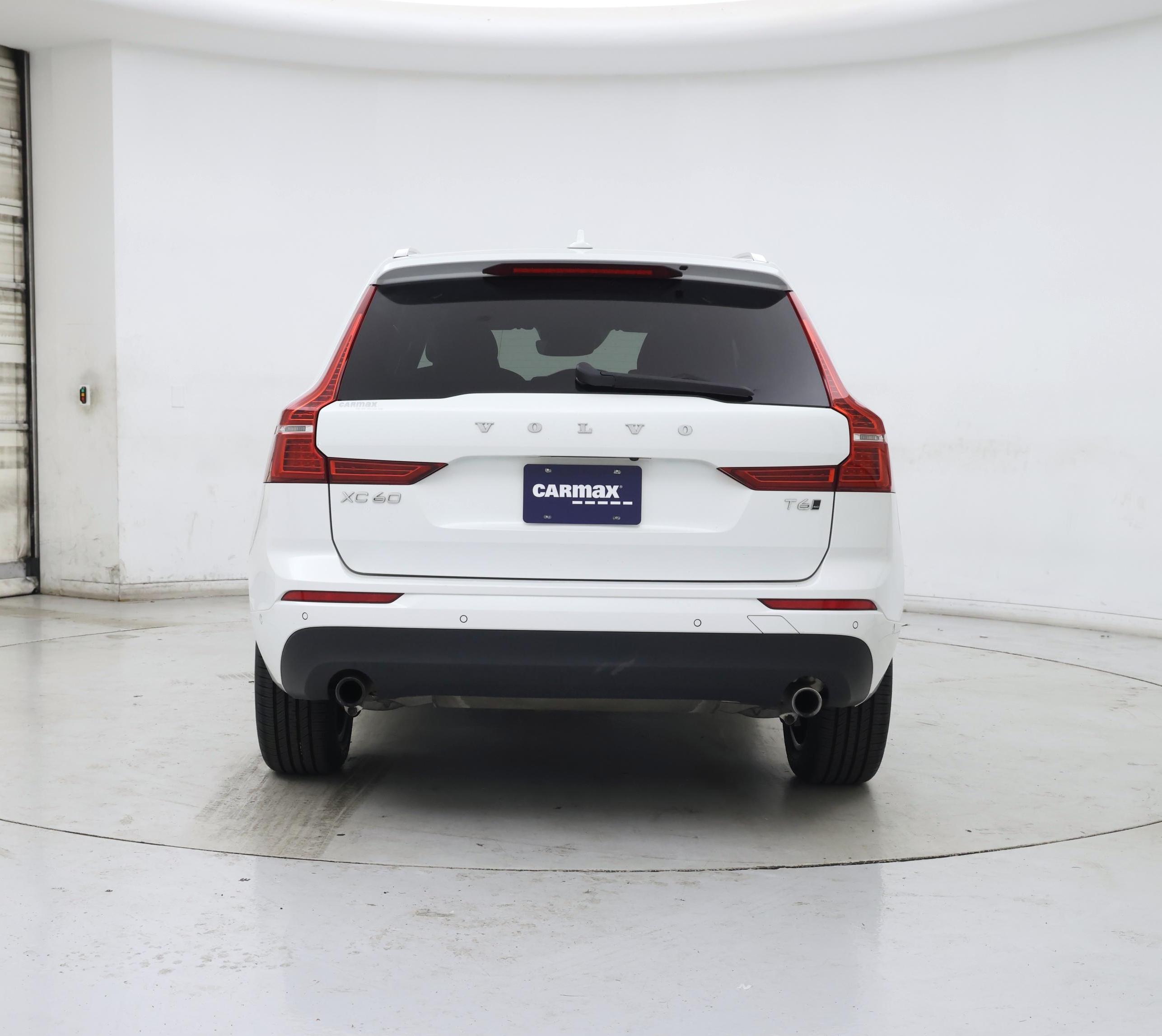 Thumbnail: 2018 Volvo XC60 - 6