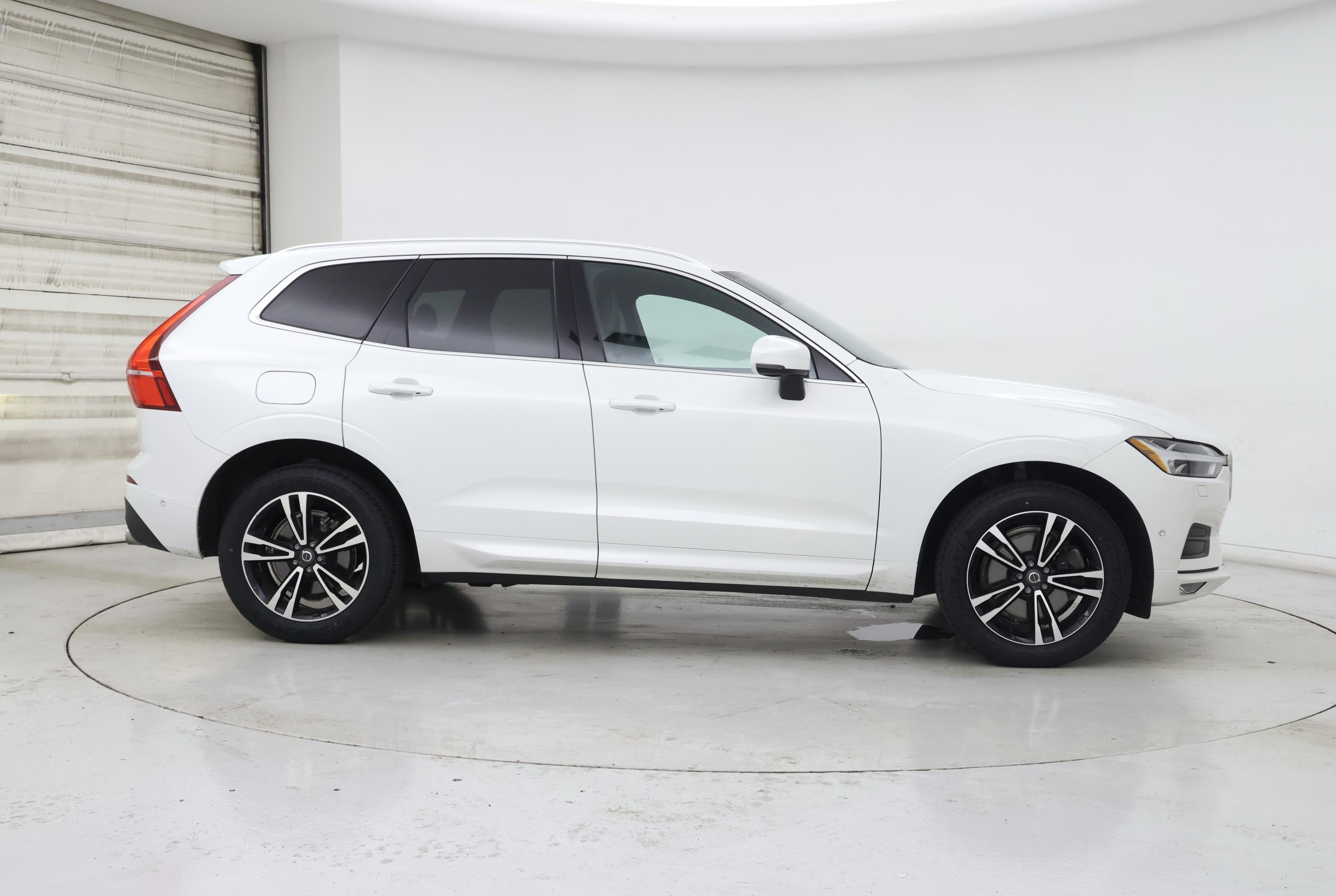 Thumbnail: 2018 Volvo XC60 - 7