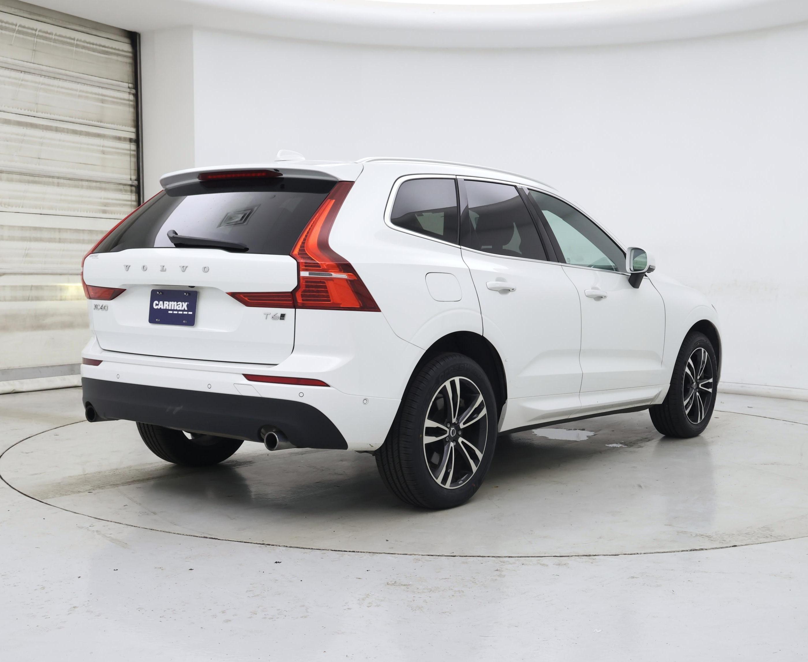 Thumbnail: 2018 Volvo XC60 - 8