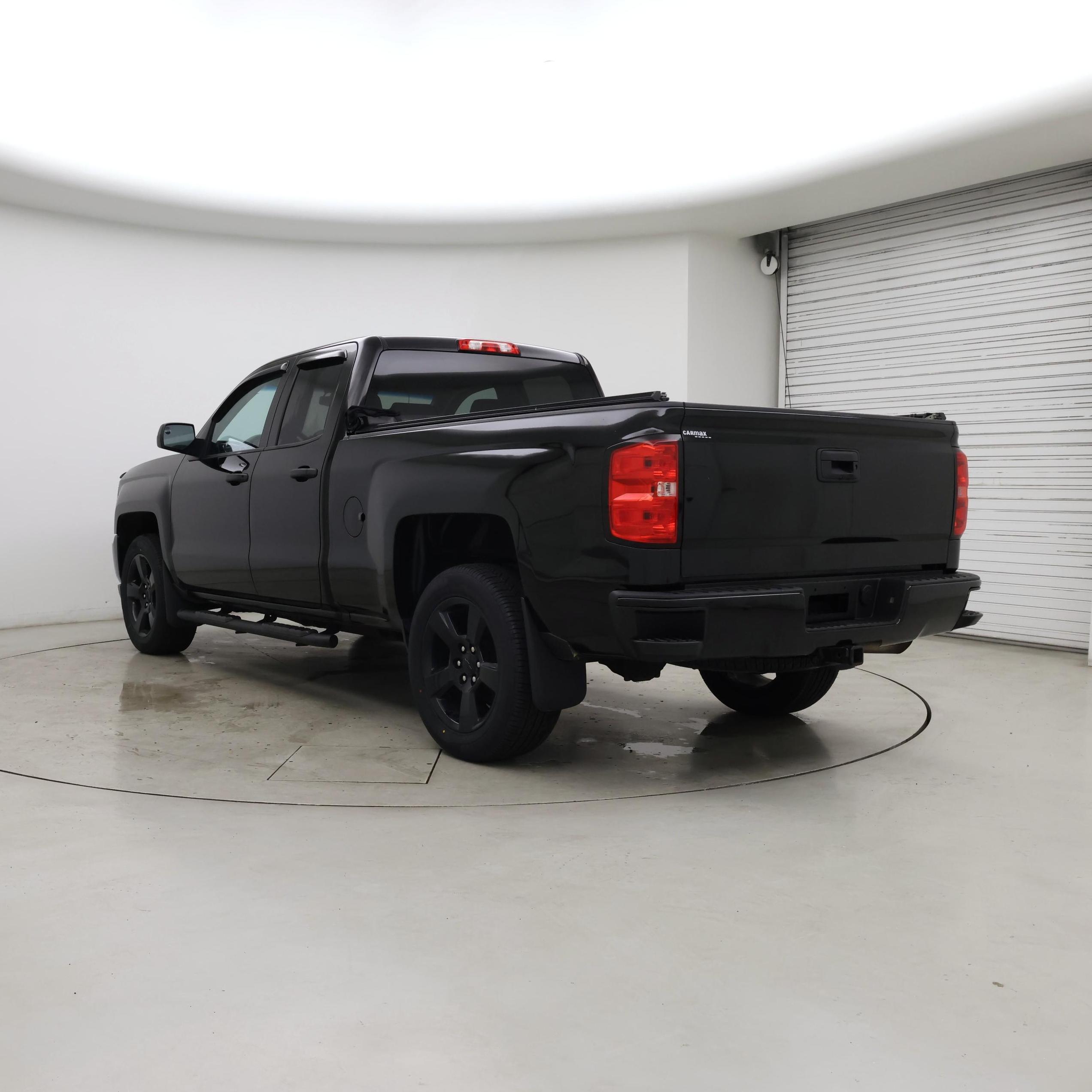 Thumbnail: 2018 Chevrolet Silverado 1500 - 2