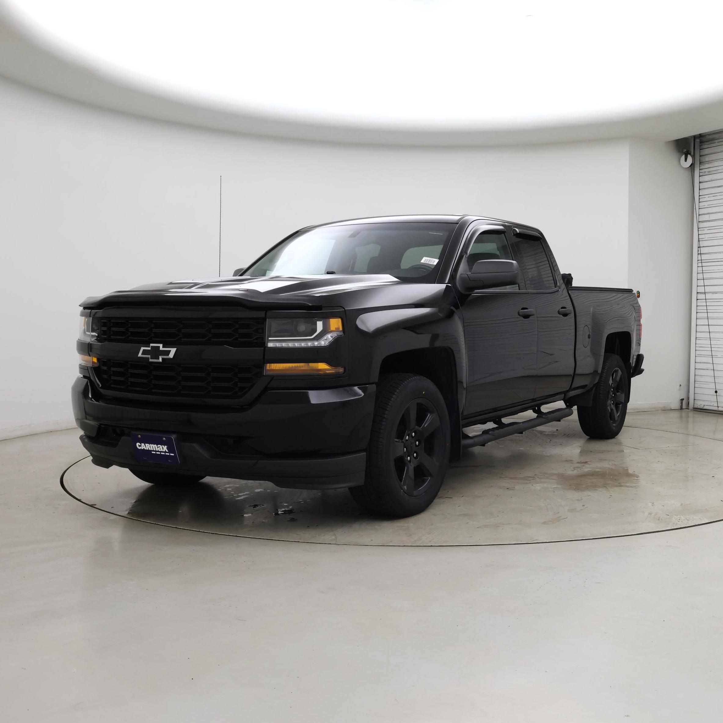 Thumbnail: 2018 Chevrolet Silverado 1500 - 4