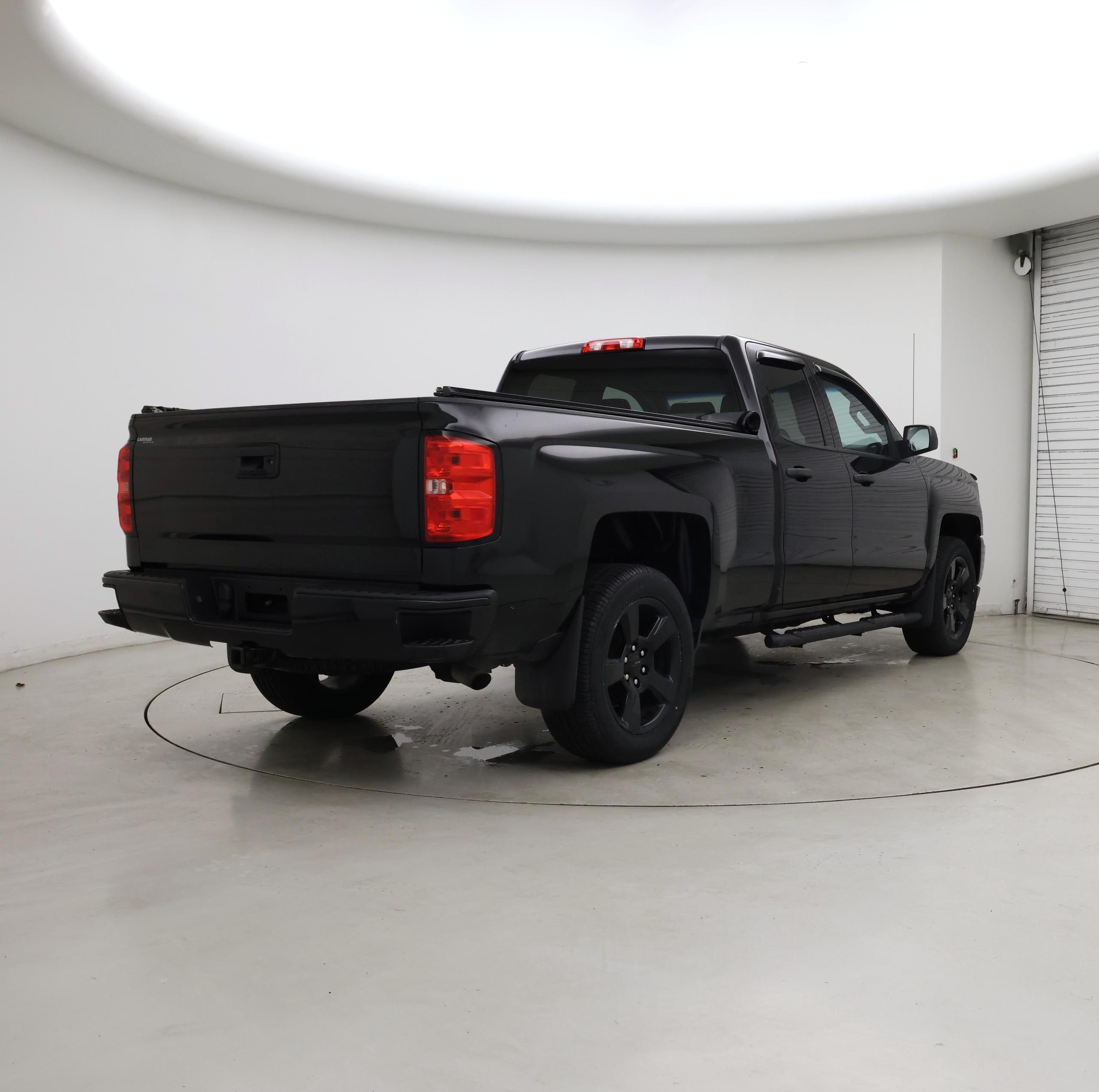 Thumbnail: 2018 Chevrolet Silverado 1500 - 8