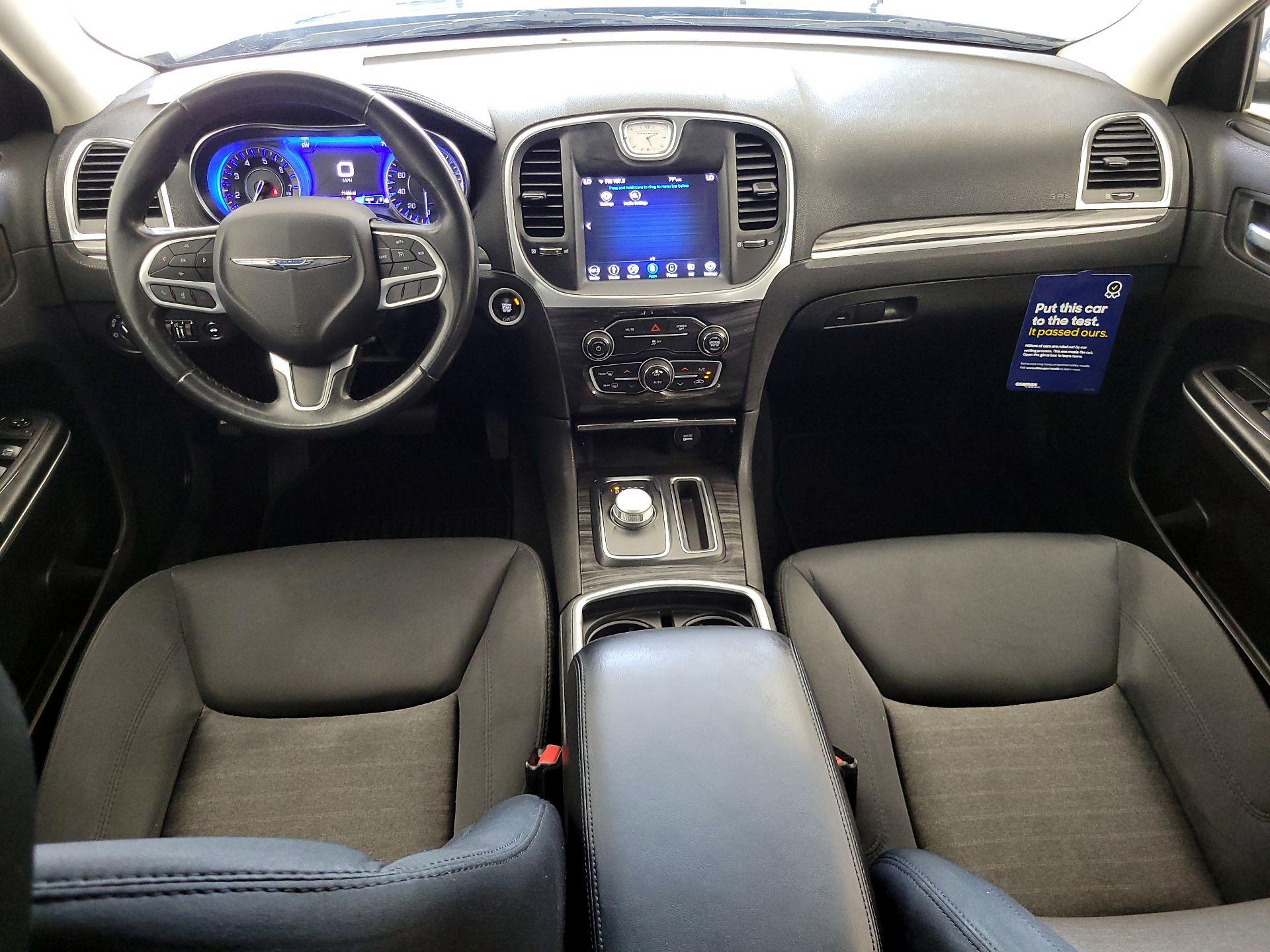 Thumbnail: 2019 Chrysler 300 - 9