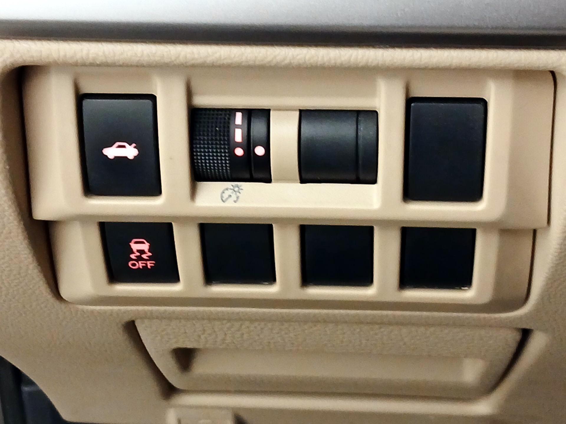 Thumbnail: 2017 Subaru Legacy - 13