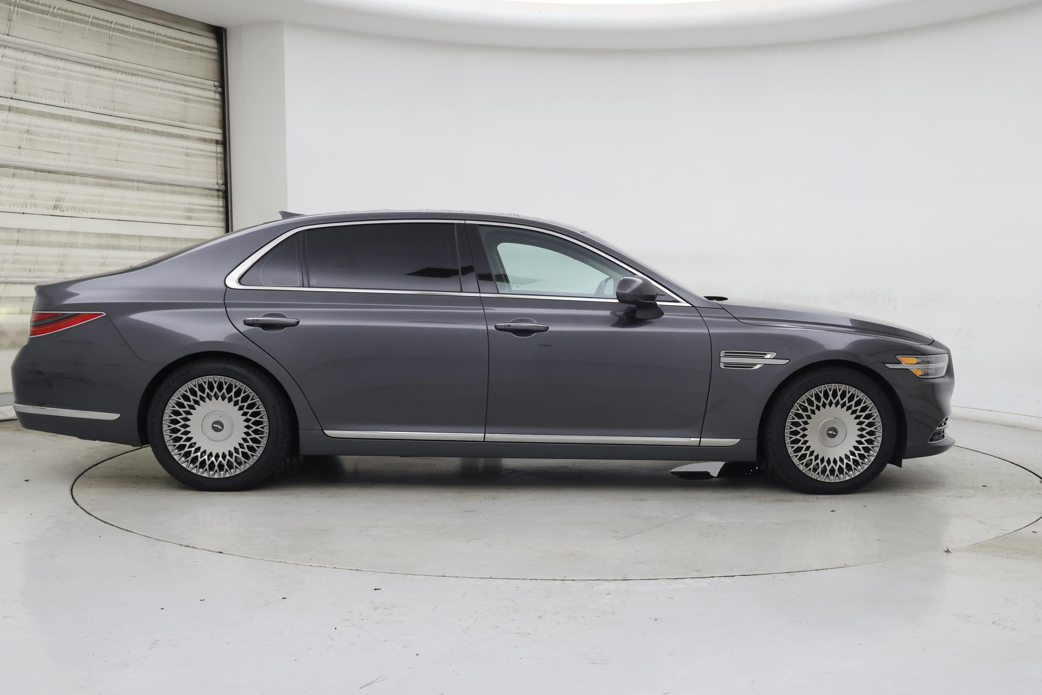 Thumbnail: 2021 Genesis G90 - 7