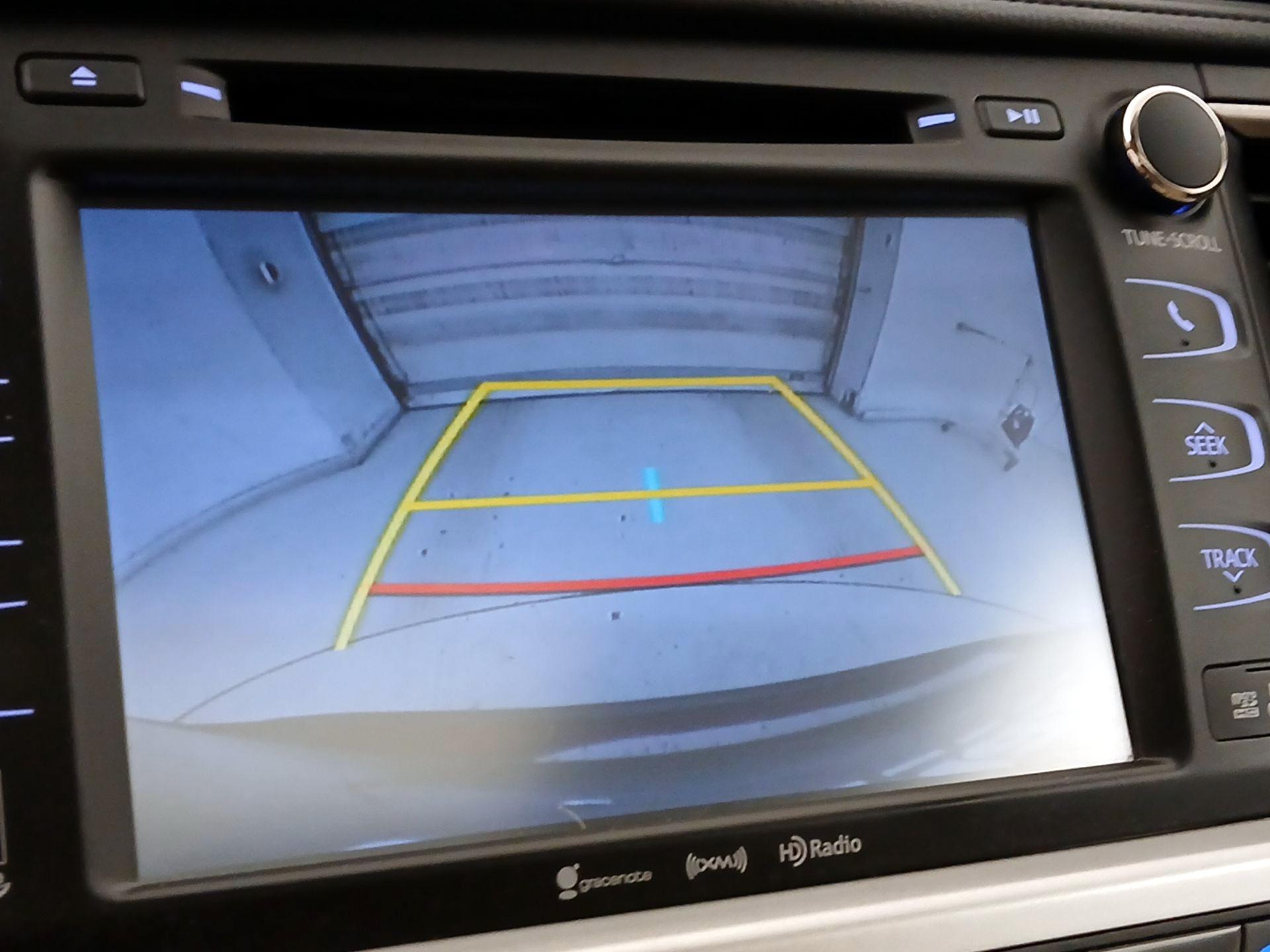 Thumbnail: 2016 Toyota Highlander - 12