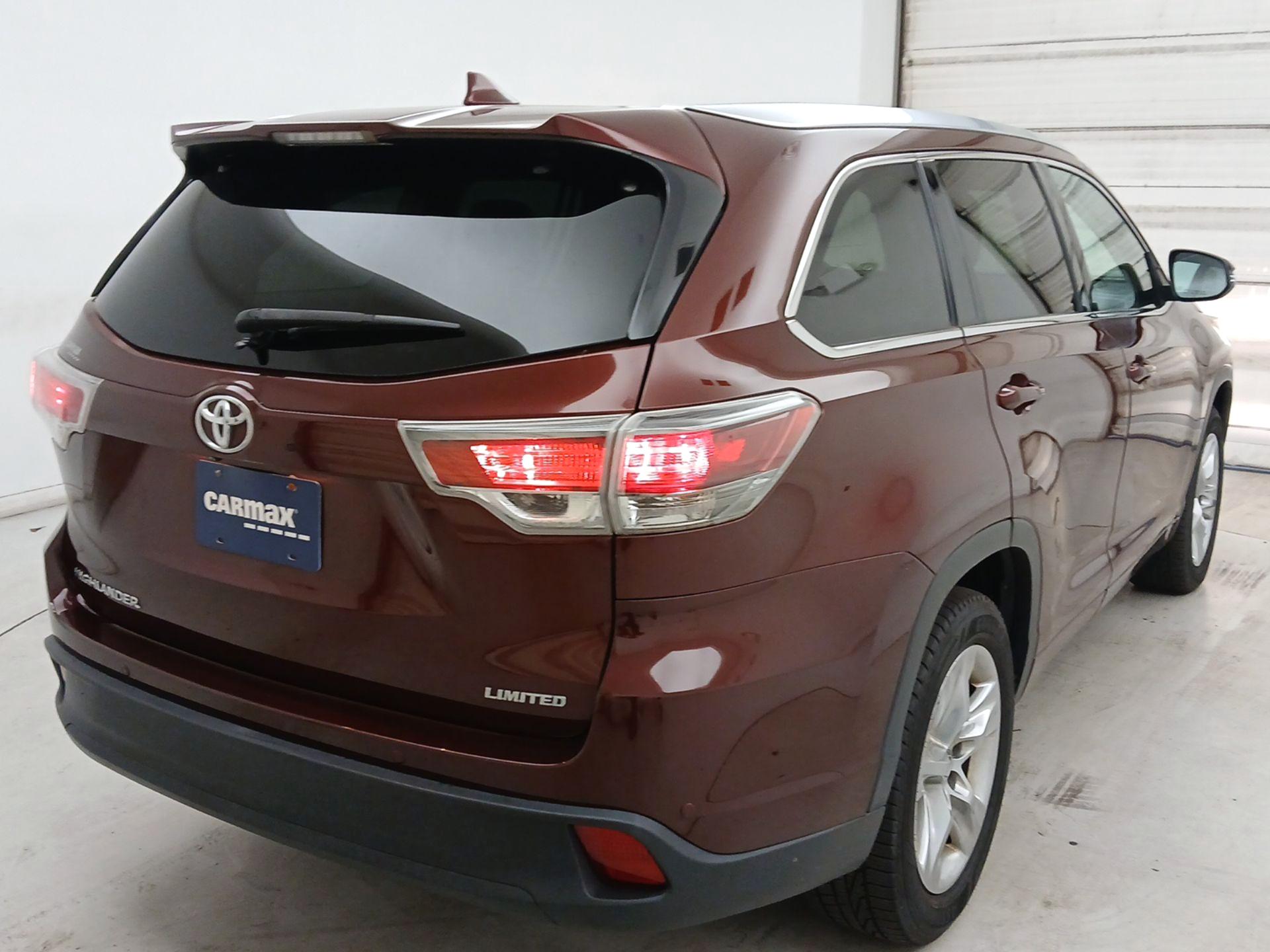 Thumbnail: 2016 Toyota Highlander - 5