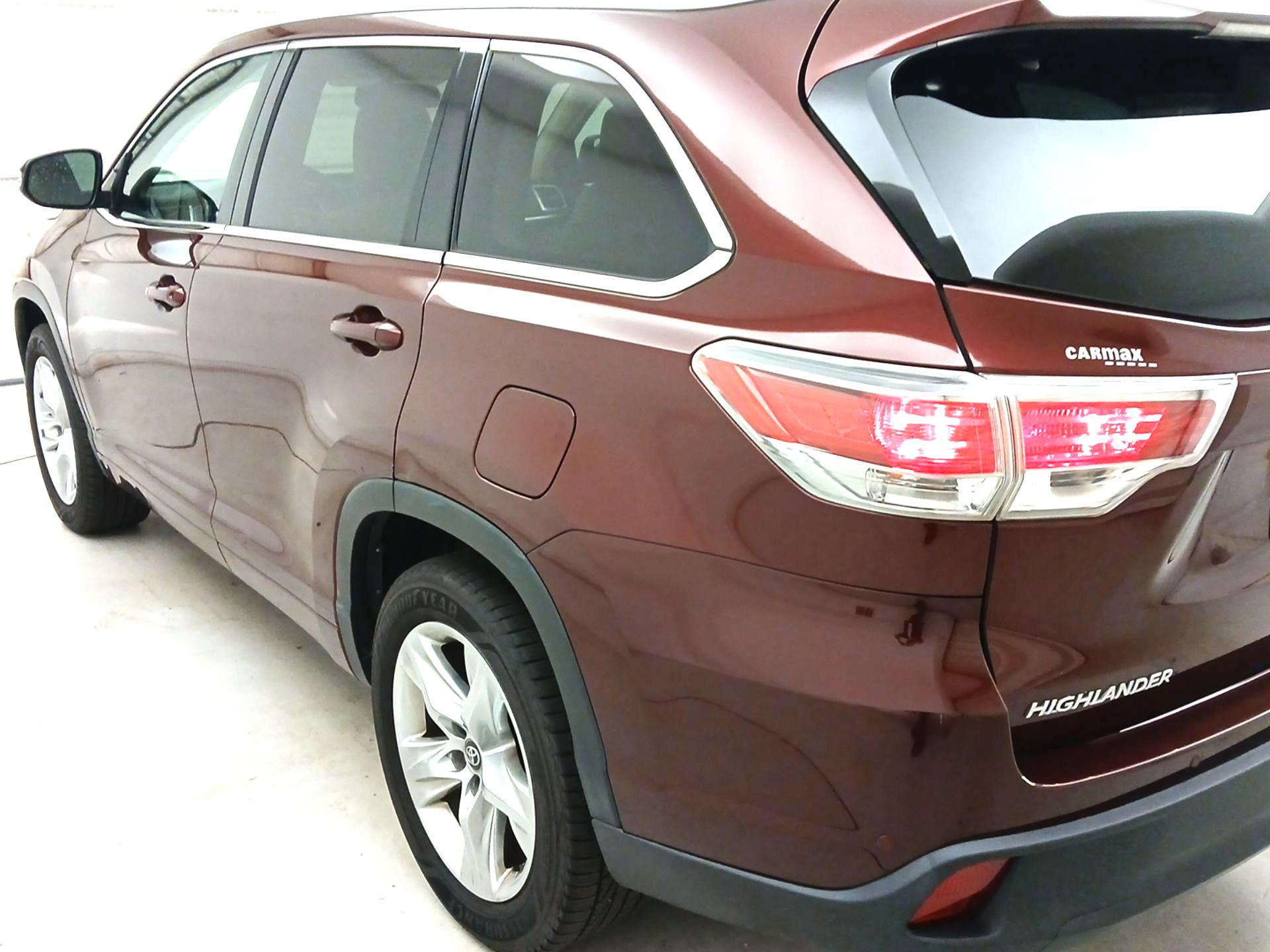 Thumbnail: 2016 Toyota Highlander - 7