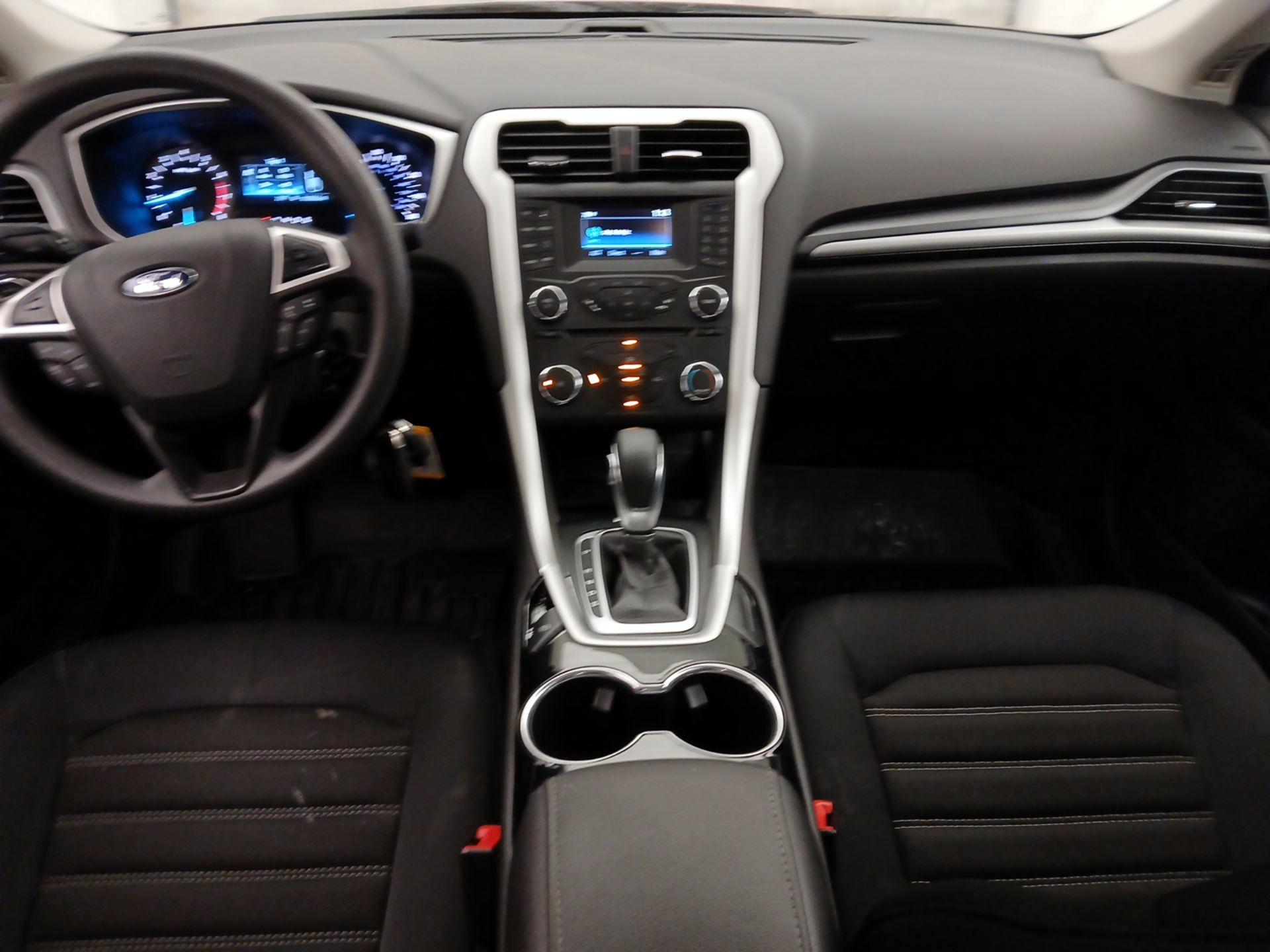 Thumbnail: 2015 Ford Fusion - 9
