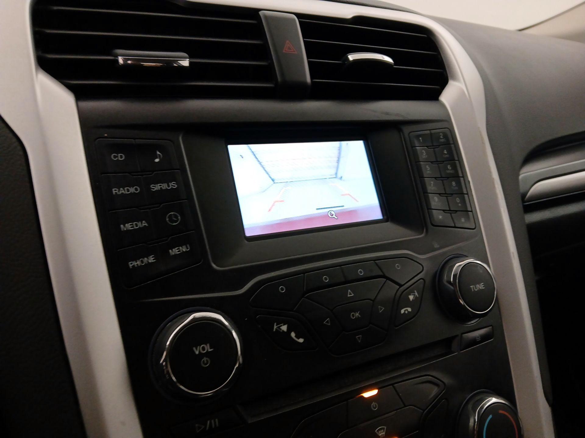 Thumbnail: 2015 Ford Fusion - 14