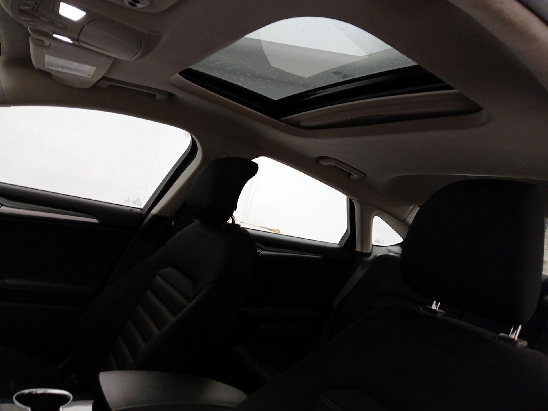 Thumbnail: 2015 Ford Fusion - 19