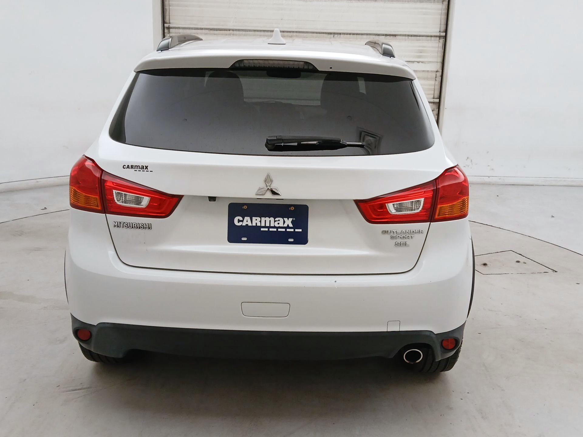 Thumbnail: 2017 Mitsubishi Outlander Sport - 6