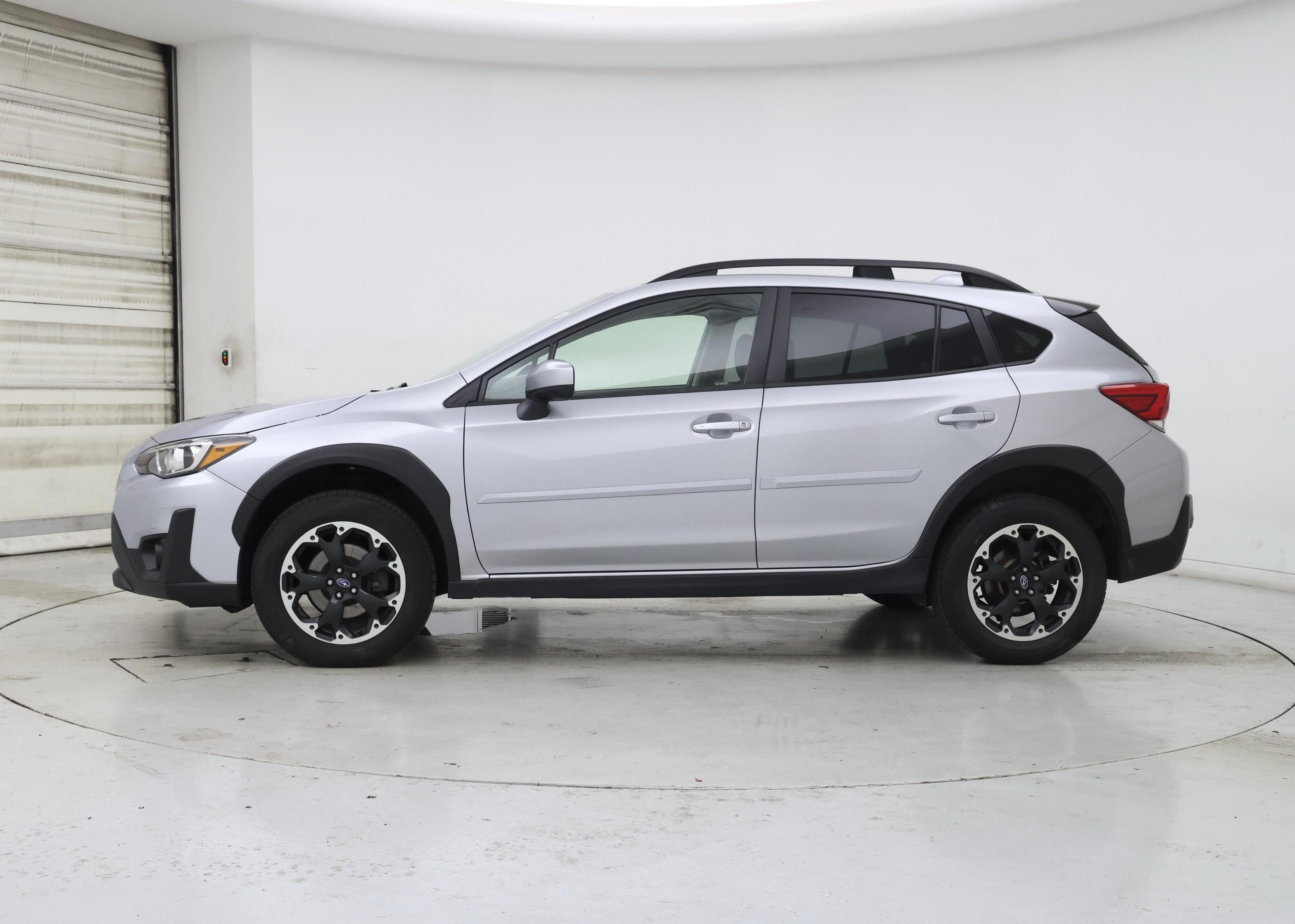 Thumbnail: 2021 Subaru Crosstrek - 3